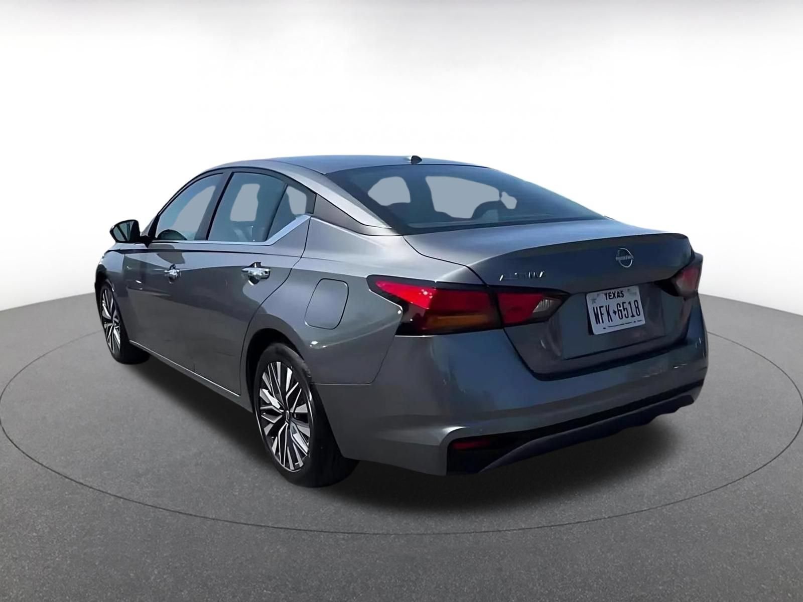 Thumbnail: 2025 Nissan Altima - 11