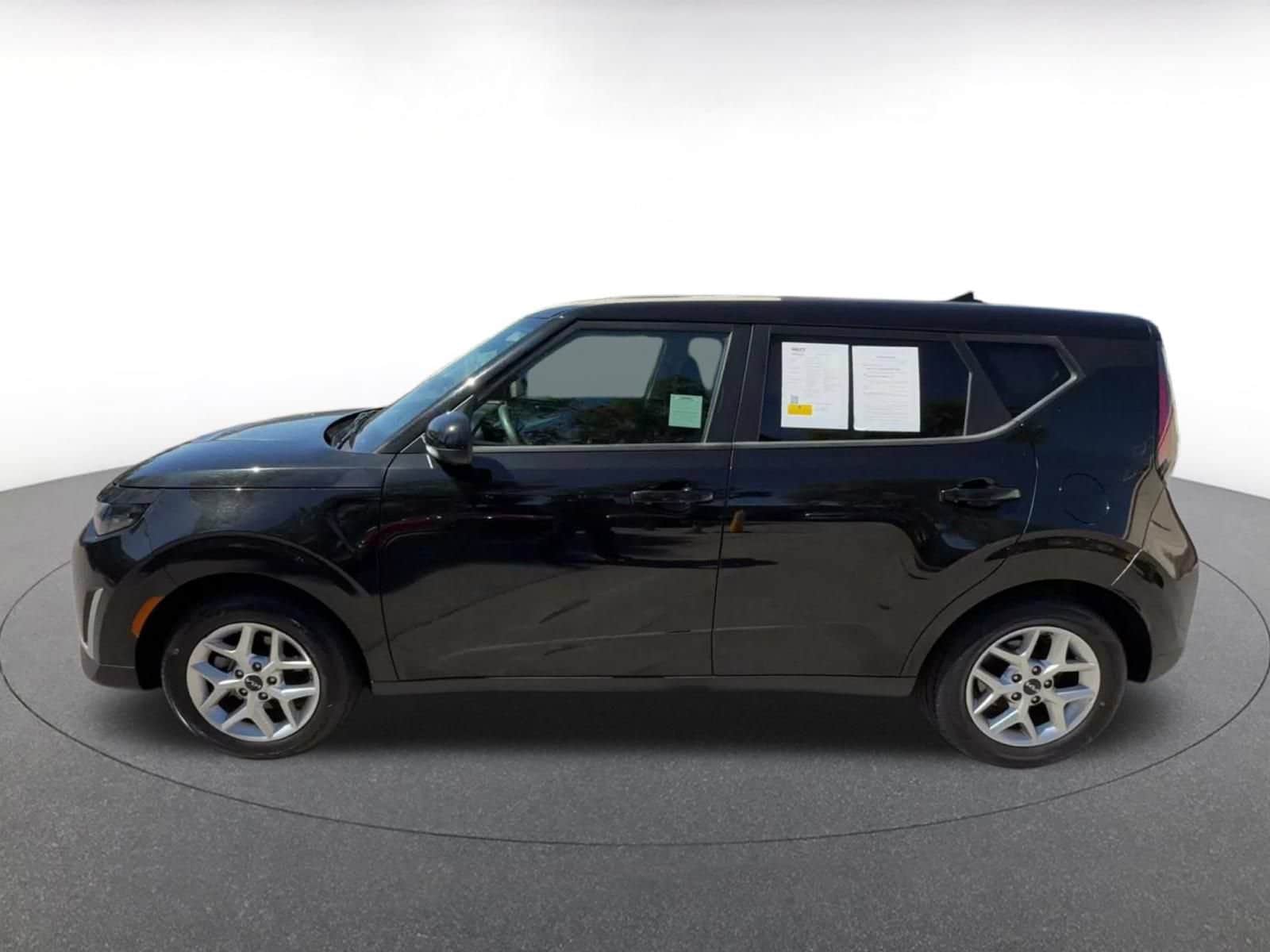 Thumbnail: 2025 Kia Soul - 8