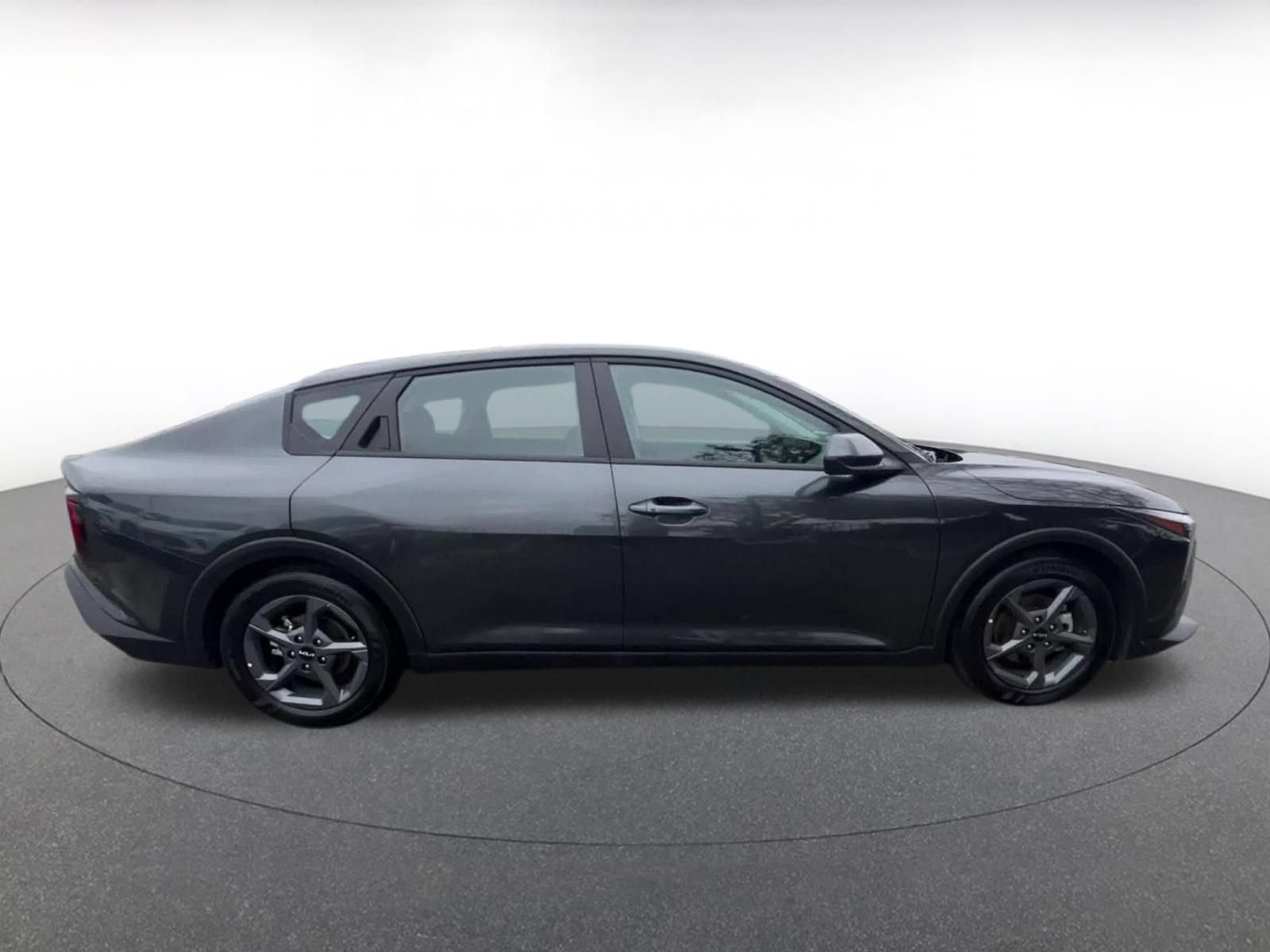 Thumbnail: 2025 Kia K4 - 16