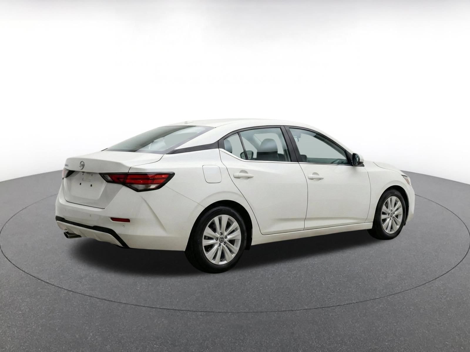 Thumbnail: 2025 Nissan Sentra - 11
