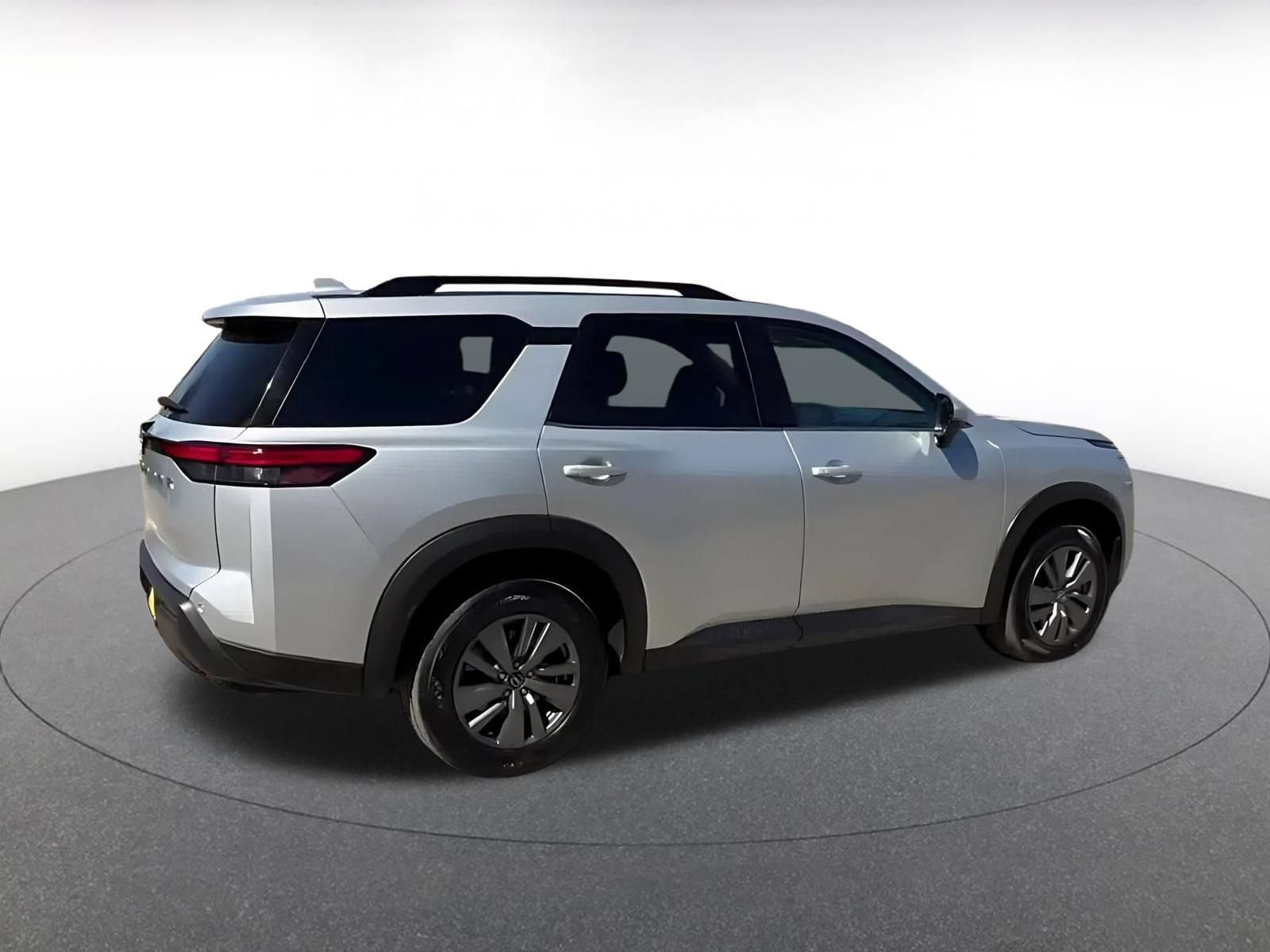 Thumbnail: 2025 Nissan Pathfinder - 15