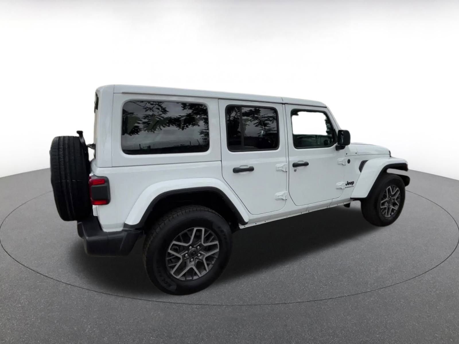 Thumbnail: 2025 Jeep Wrangler - 15