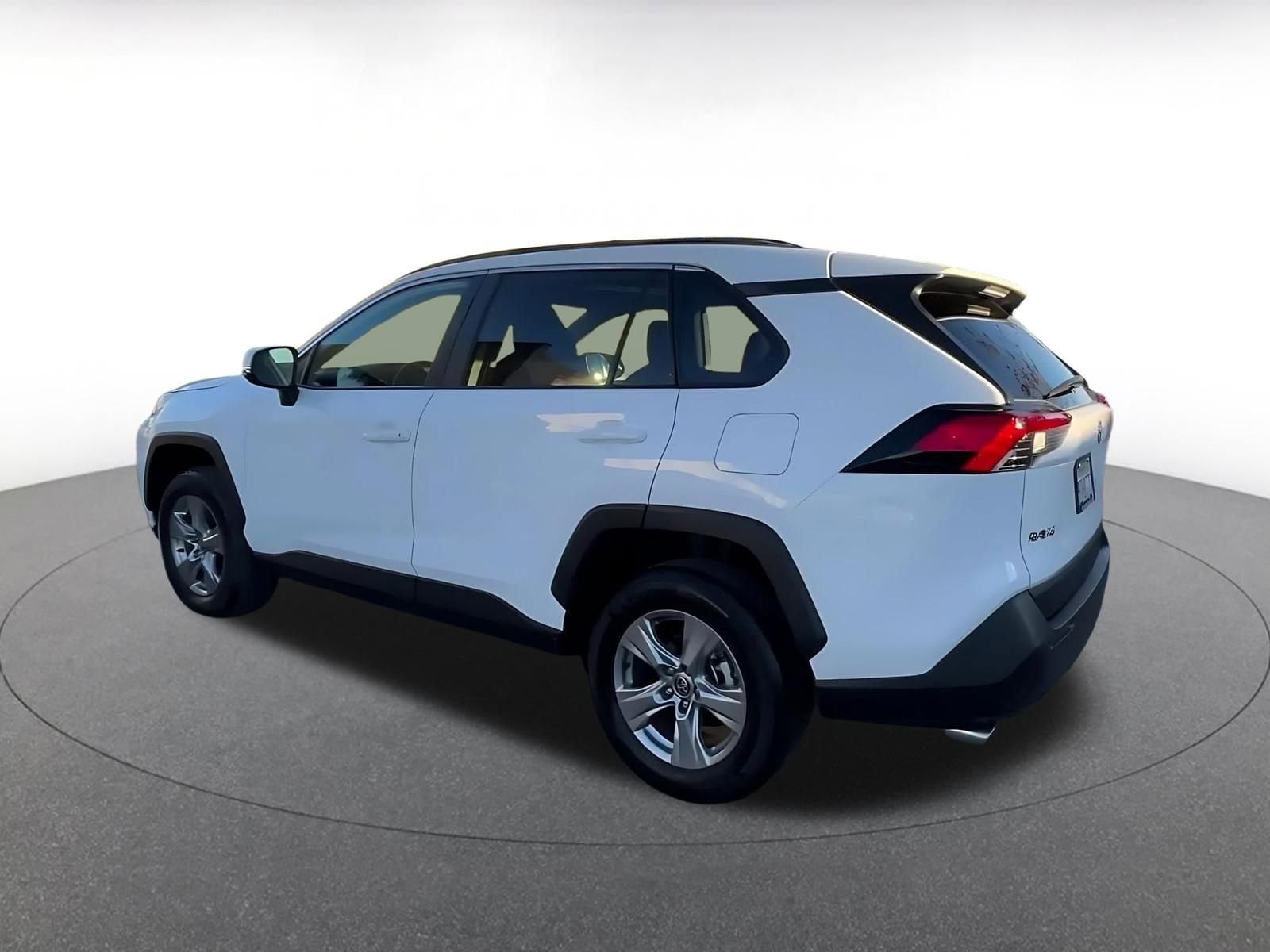 Thumbnail: 2025 Toyota RAV4 - 10