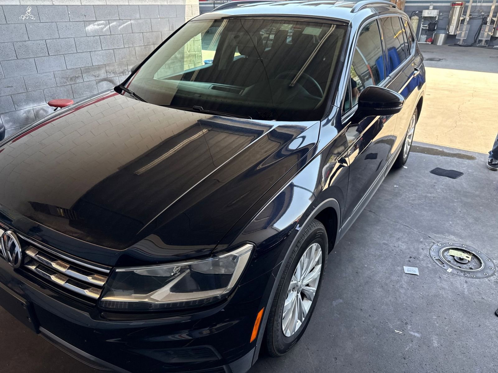 Thumbnail: 2019 Volkswagen Tiguan - 3