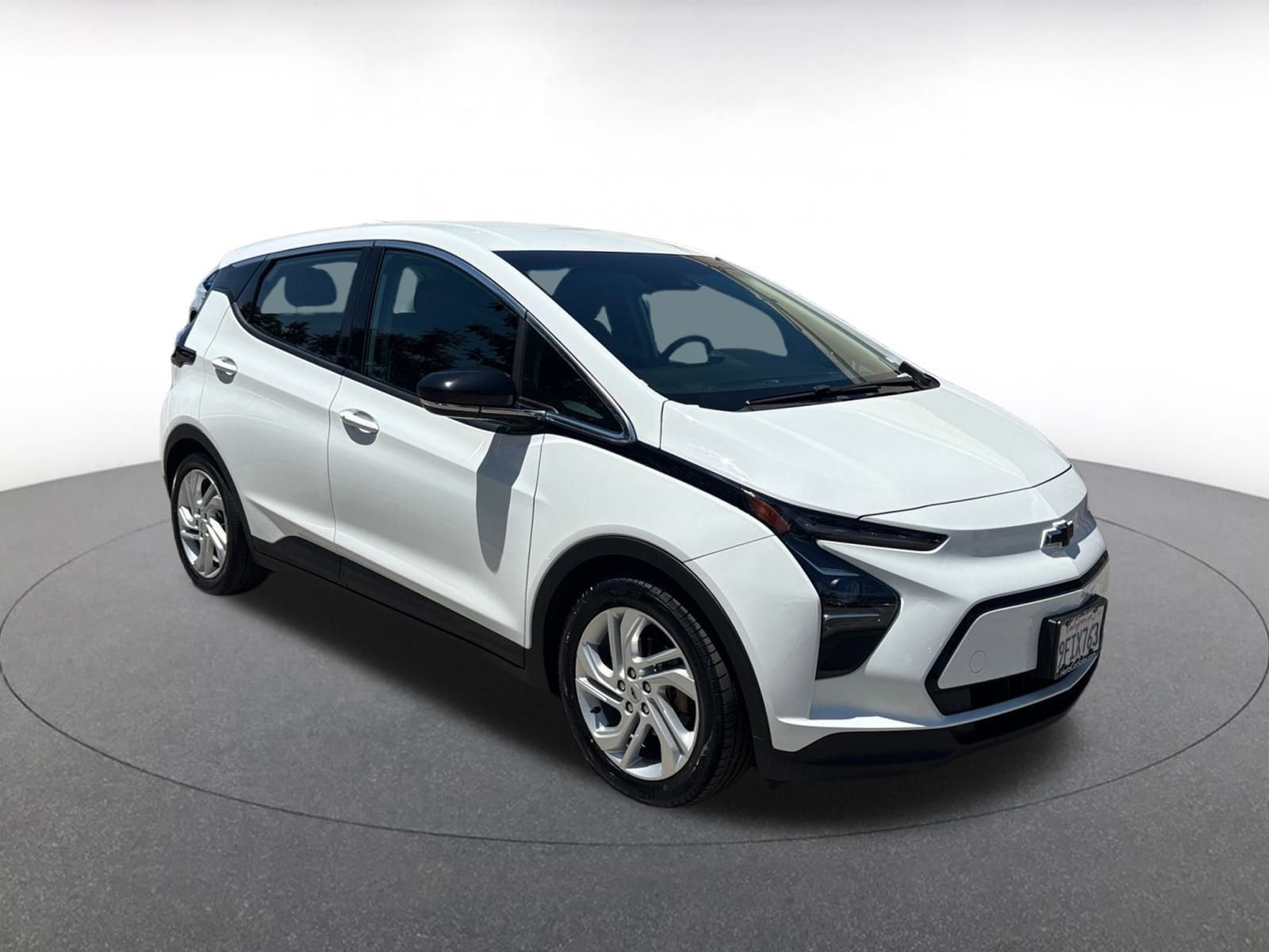 Thumbnail: 2023 Chevrolet Bolt EV - 1