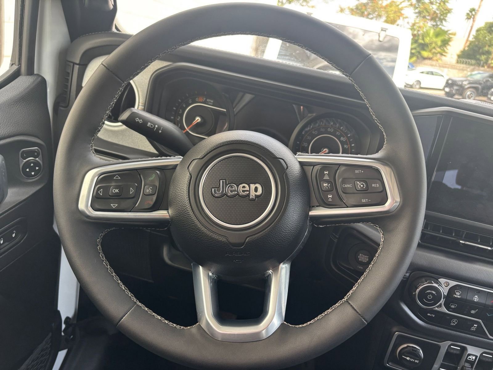 Thumbnail: 2025 Jeep Wrangler - 28