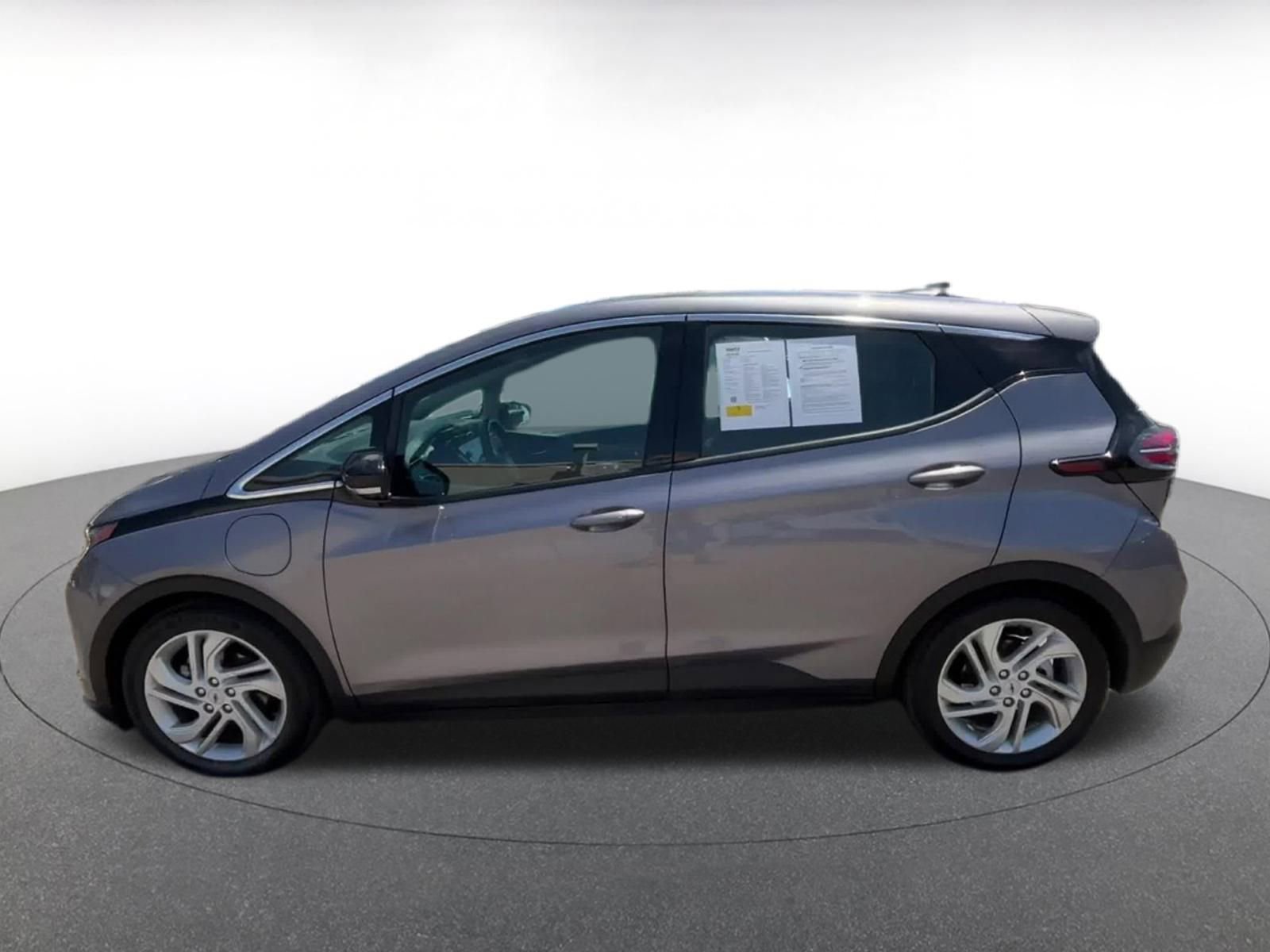 Thumbnail: 2023 Chevrolet Bolt EV - 9