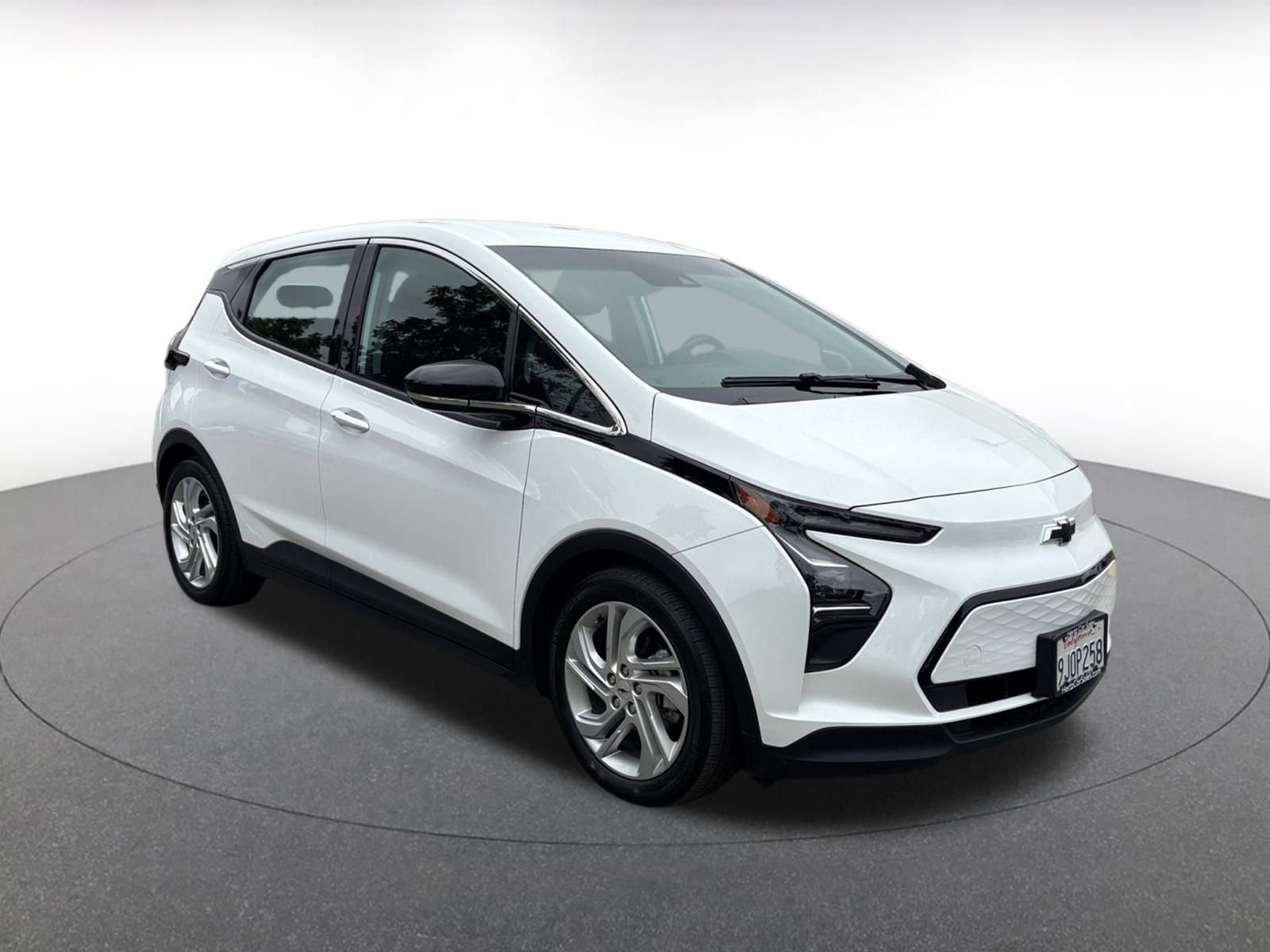 Thumbnail: 2023 Chevrolet Bolt EV - 1