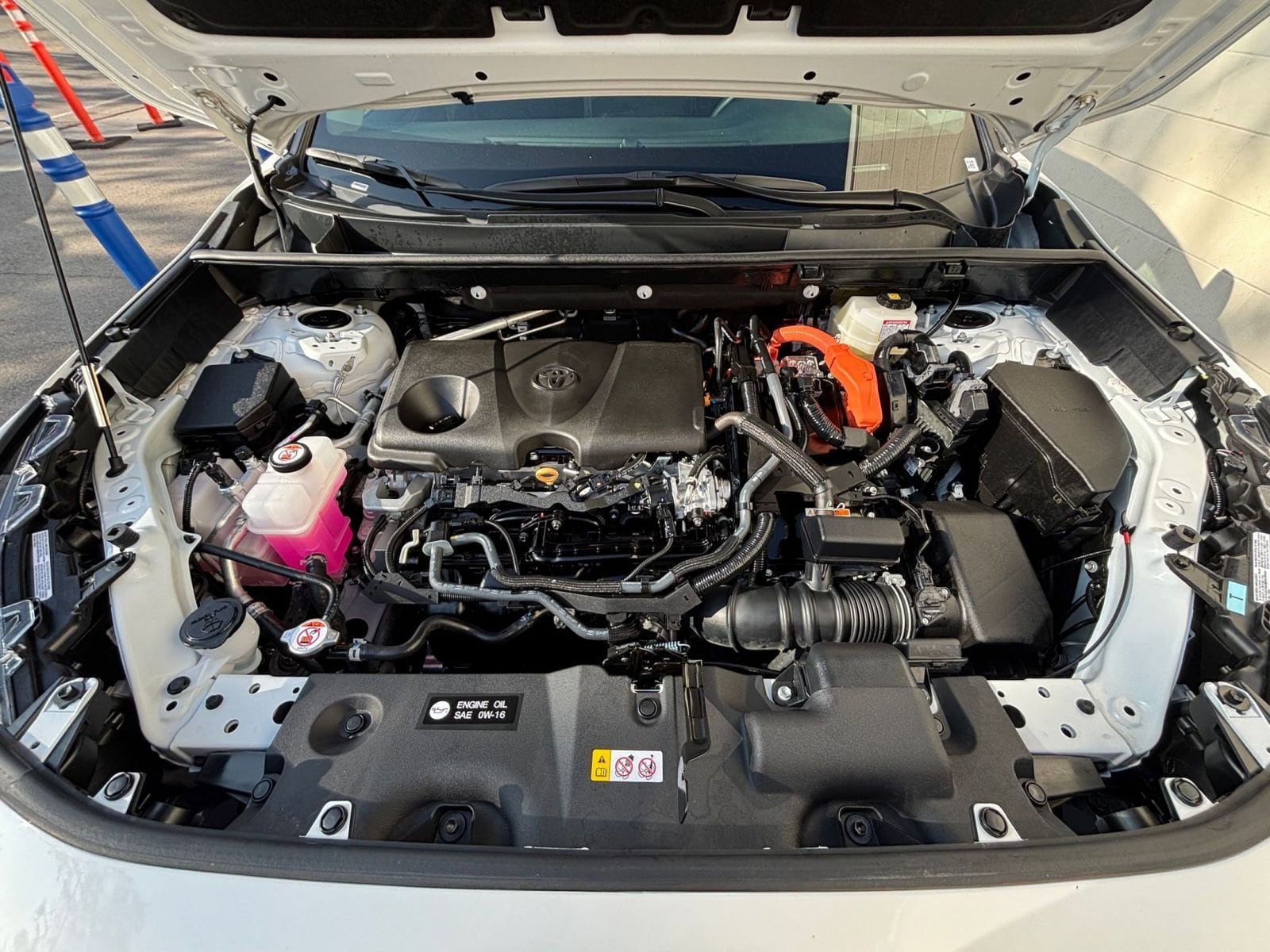 Thumbnail: 2025 Toyota RAV4 - 32