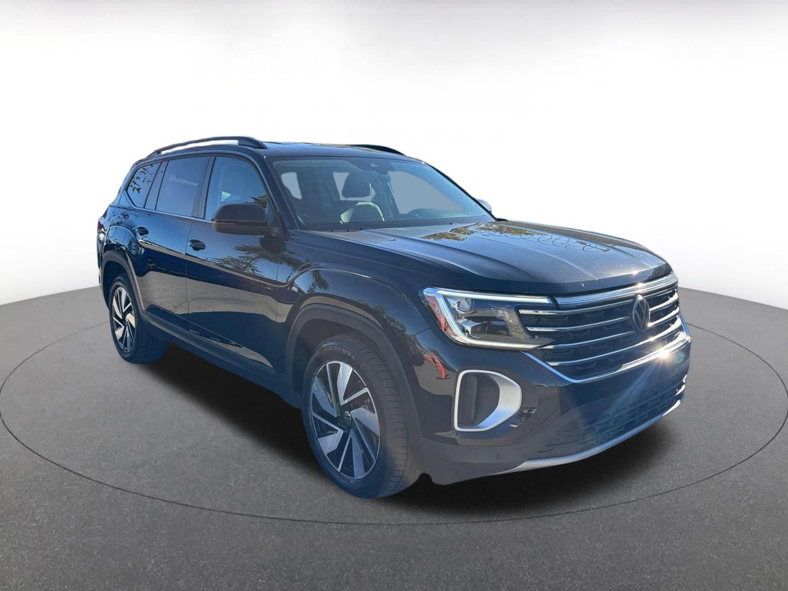 Thumbnail: 2025 Volkswagen Atlas - 1