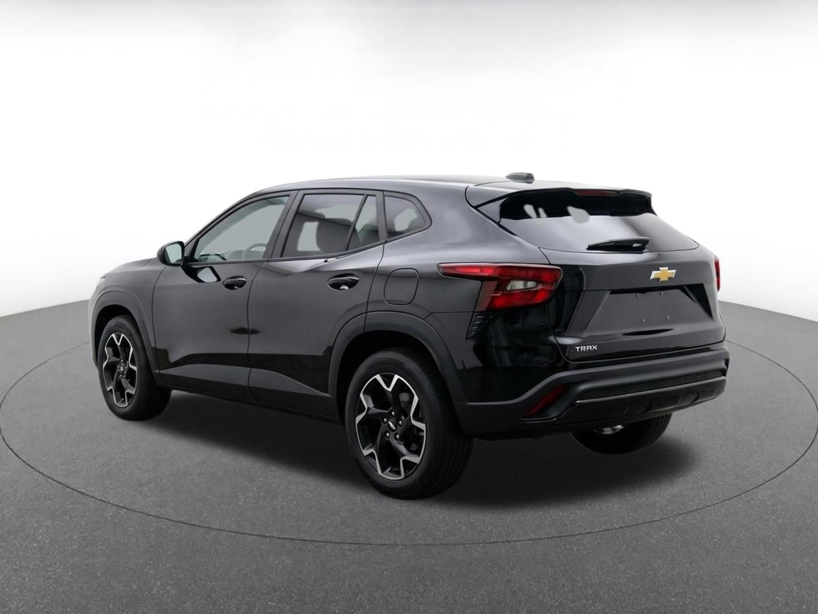 Thumbnail: 2025 Chevrolet Trax - 5