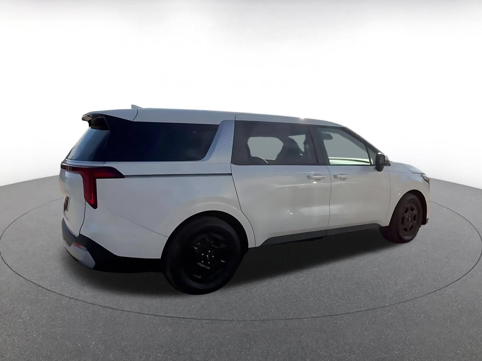 Thumbnail: 2026 Kia Carnival - 15