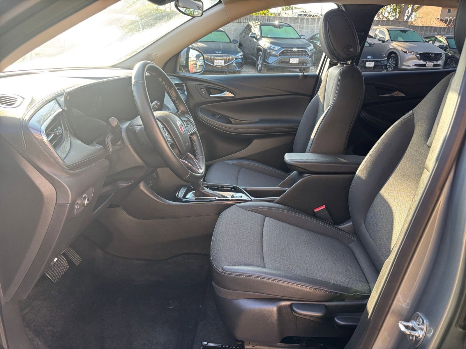 Thumbnail: 2025 Buick Encore GX - 27