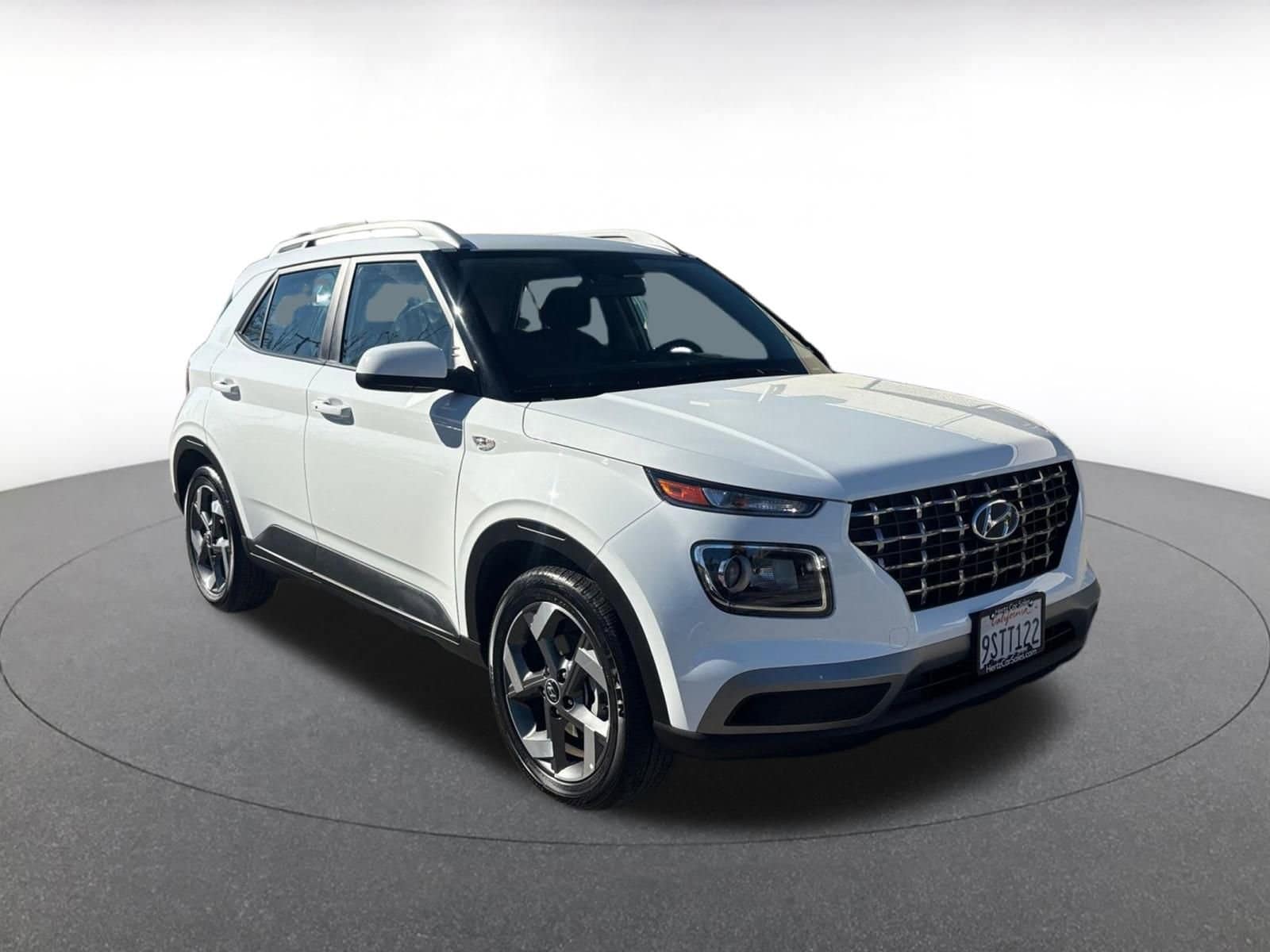 Thumbnail: 2025 Hyundai Venue - 1