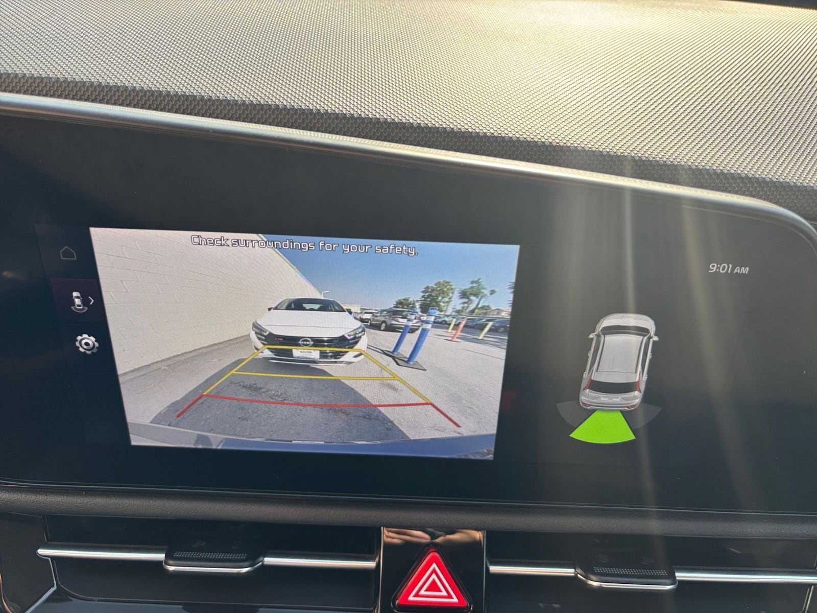 Thumbnail: 2023 Kia Niro - 17