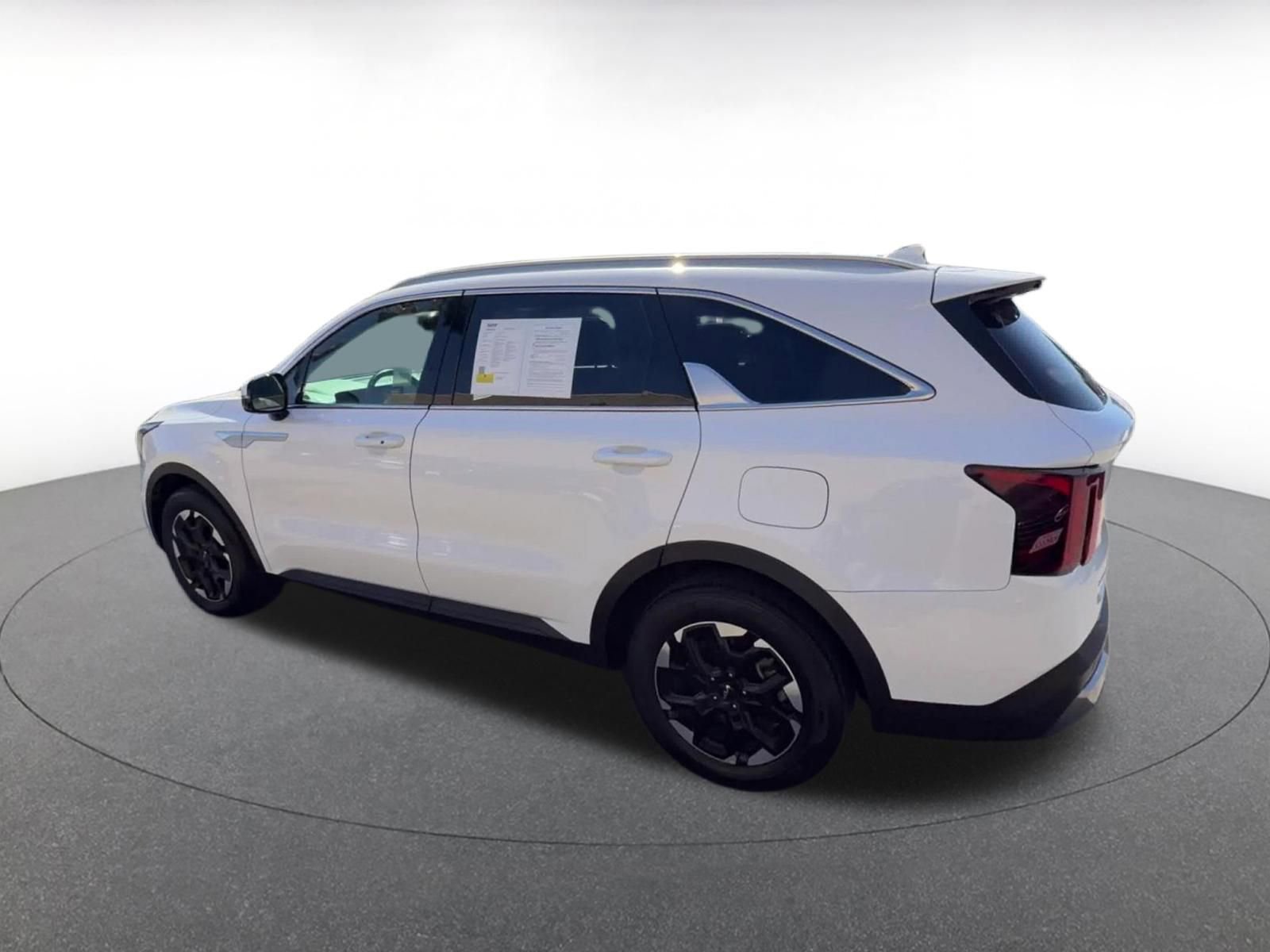 Thumbnail: 2024 Kia Sorento - 10