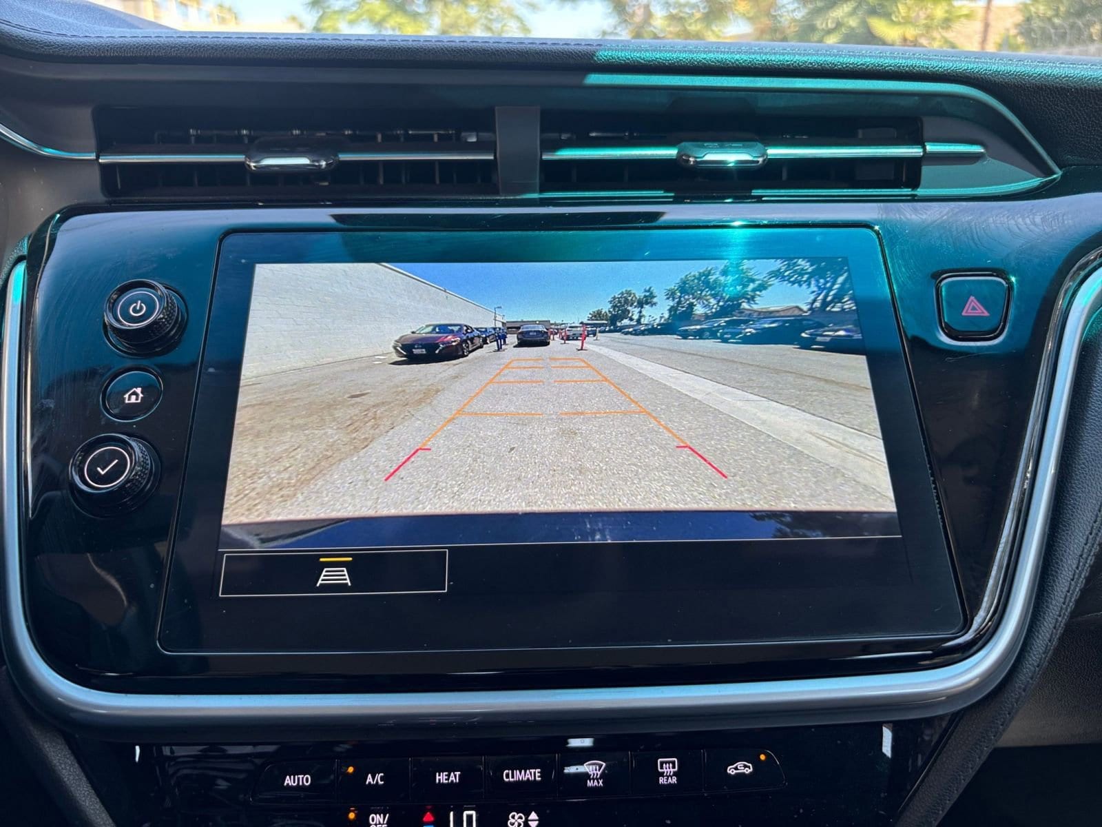 Thumbnail: 2023 Chevrolet Bolt EV - 17