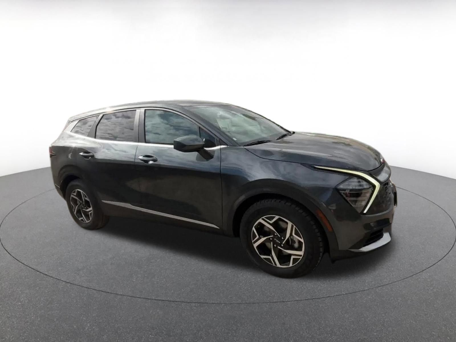 Thumbnail: 2025 Kia Sportage - 2