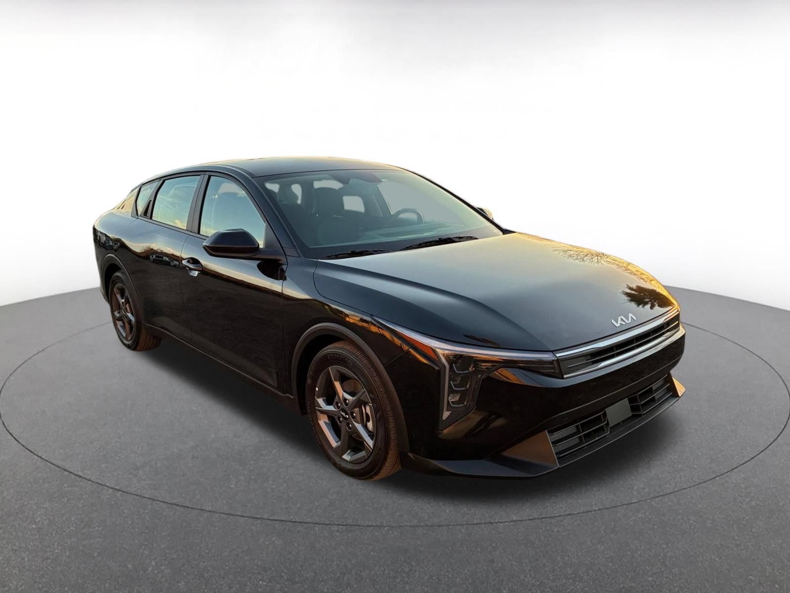Thumbnail: 2025 Kia K4 - 1