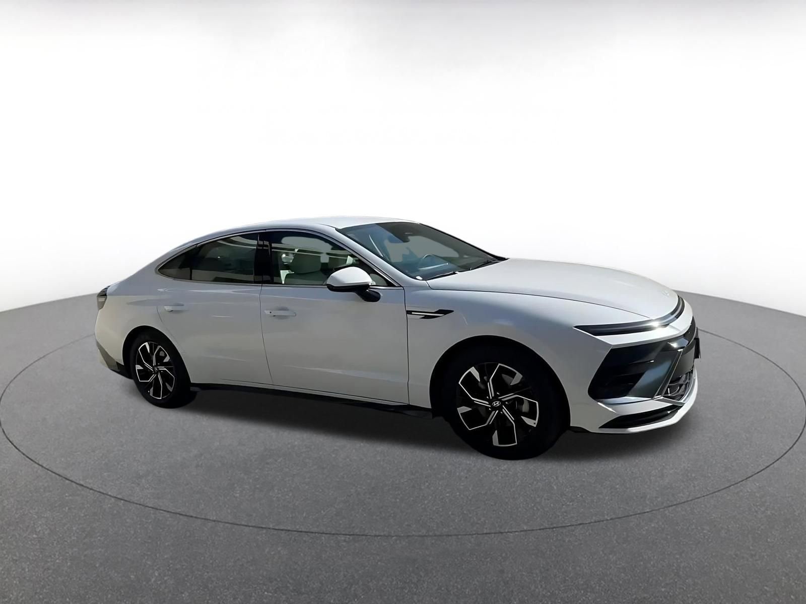 Thumbnail: 2025 Hyundai Sonata - 2