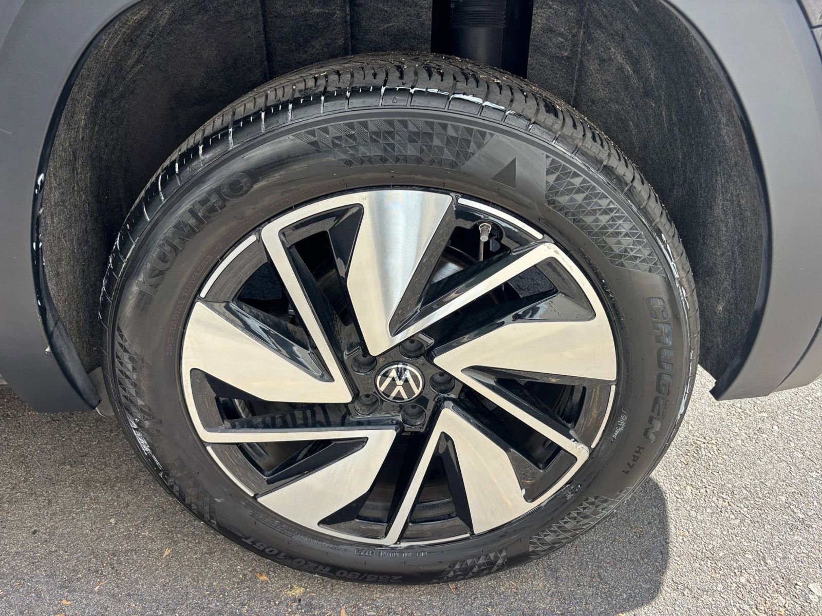 Thumbnail: 2025 Volkswagen Atlas - 30