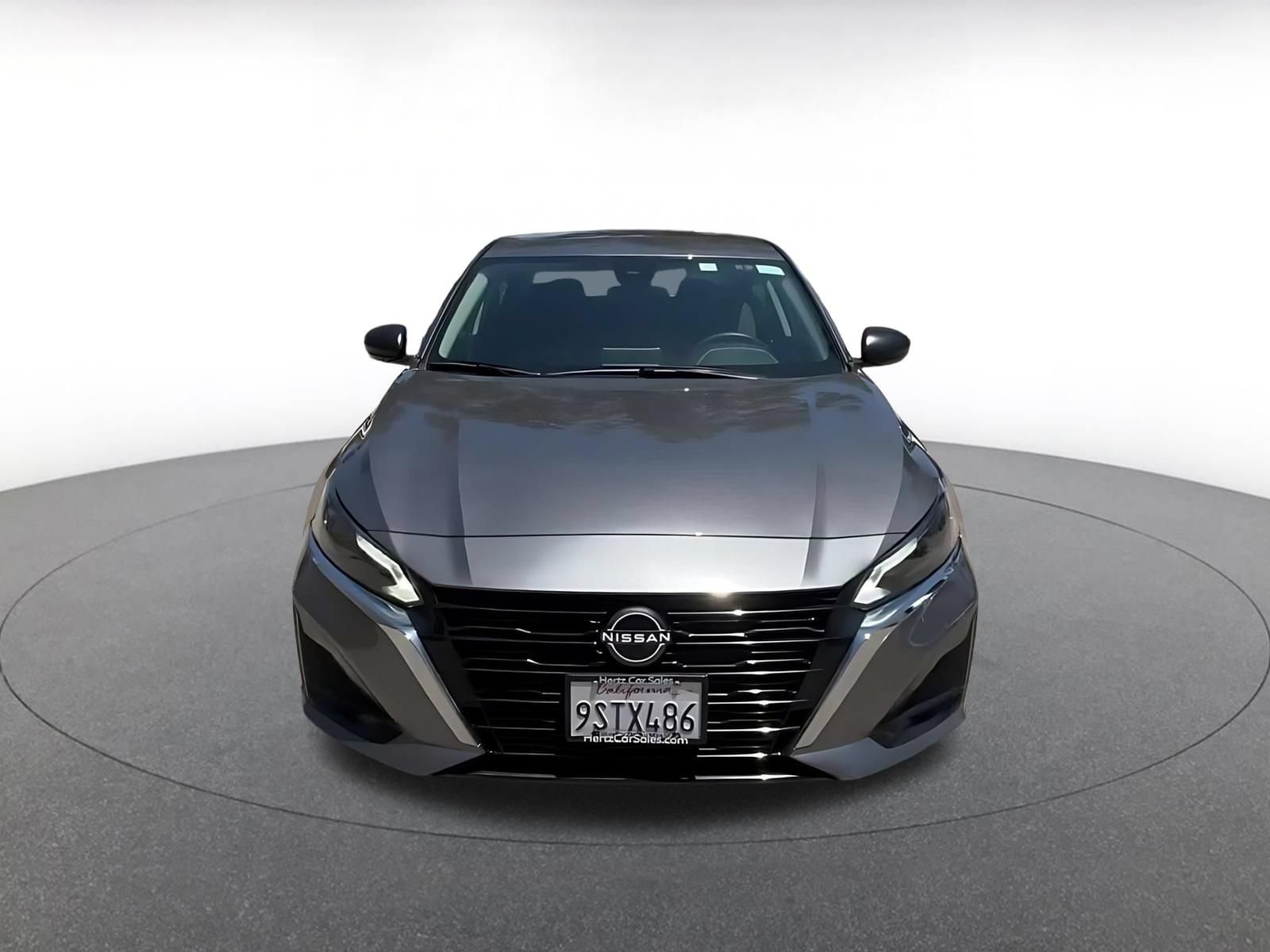 Thumbnail: 2025 Nissan Altima - 4