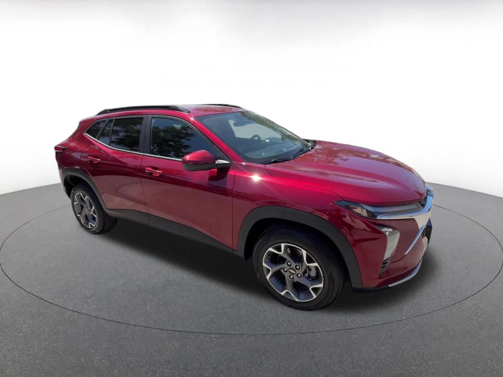 Thumbnail: 2025 Chevrolet Trax - 2