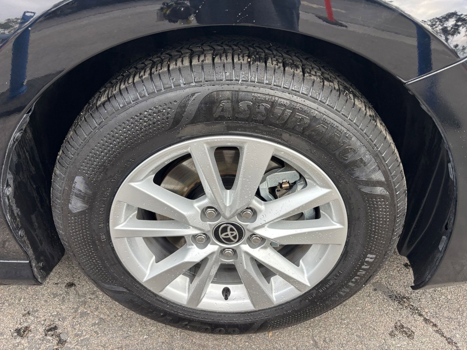 Thumbnail: 2025 Toyota Camry - 30