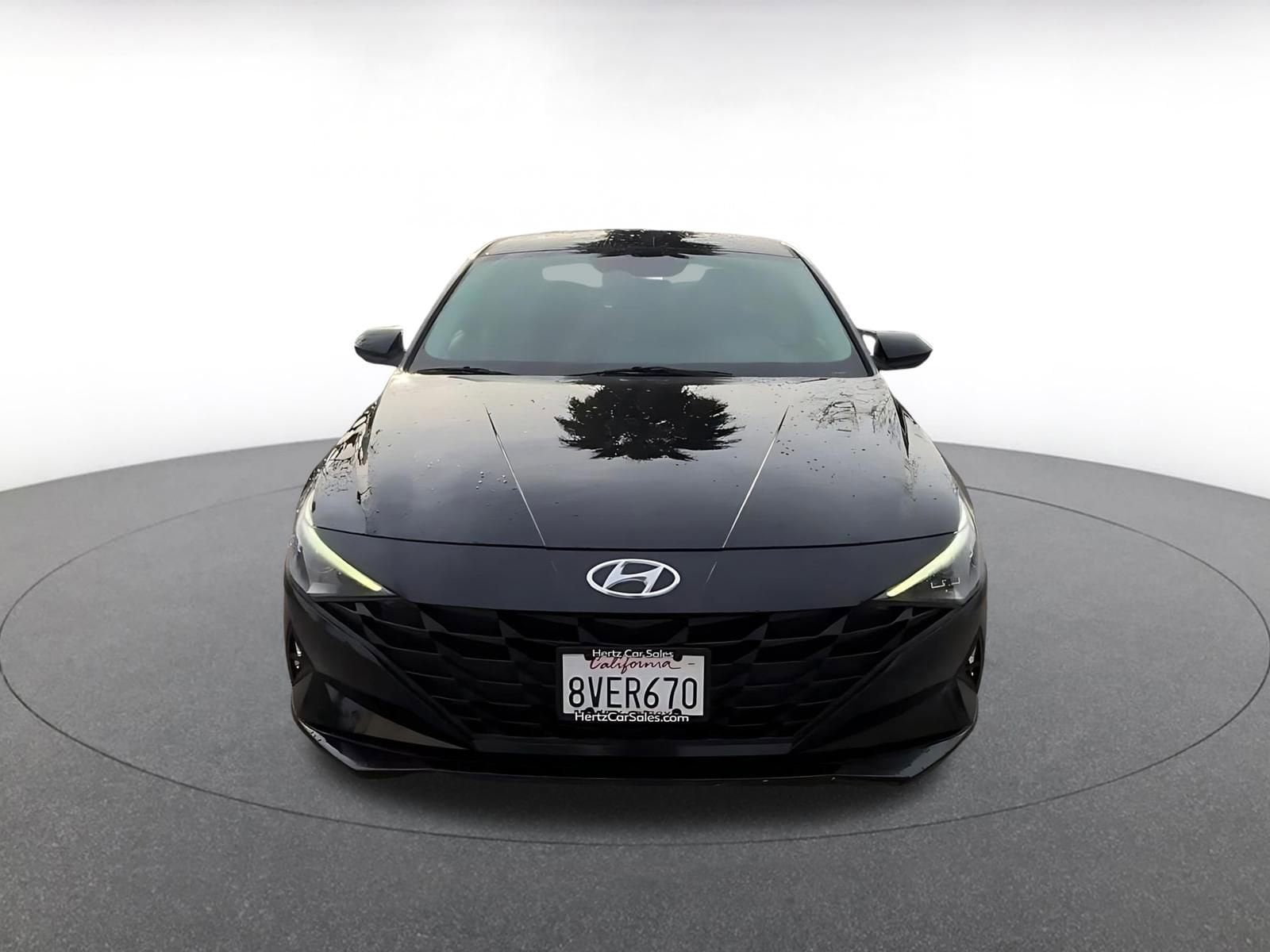 Thumbnail: 2021 Hyundai Elantra - 4