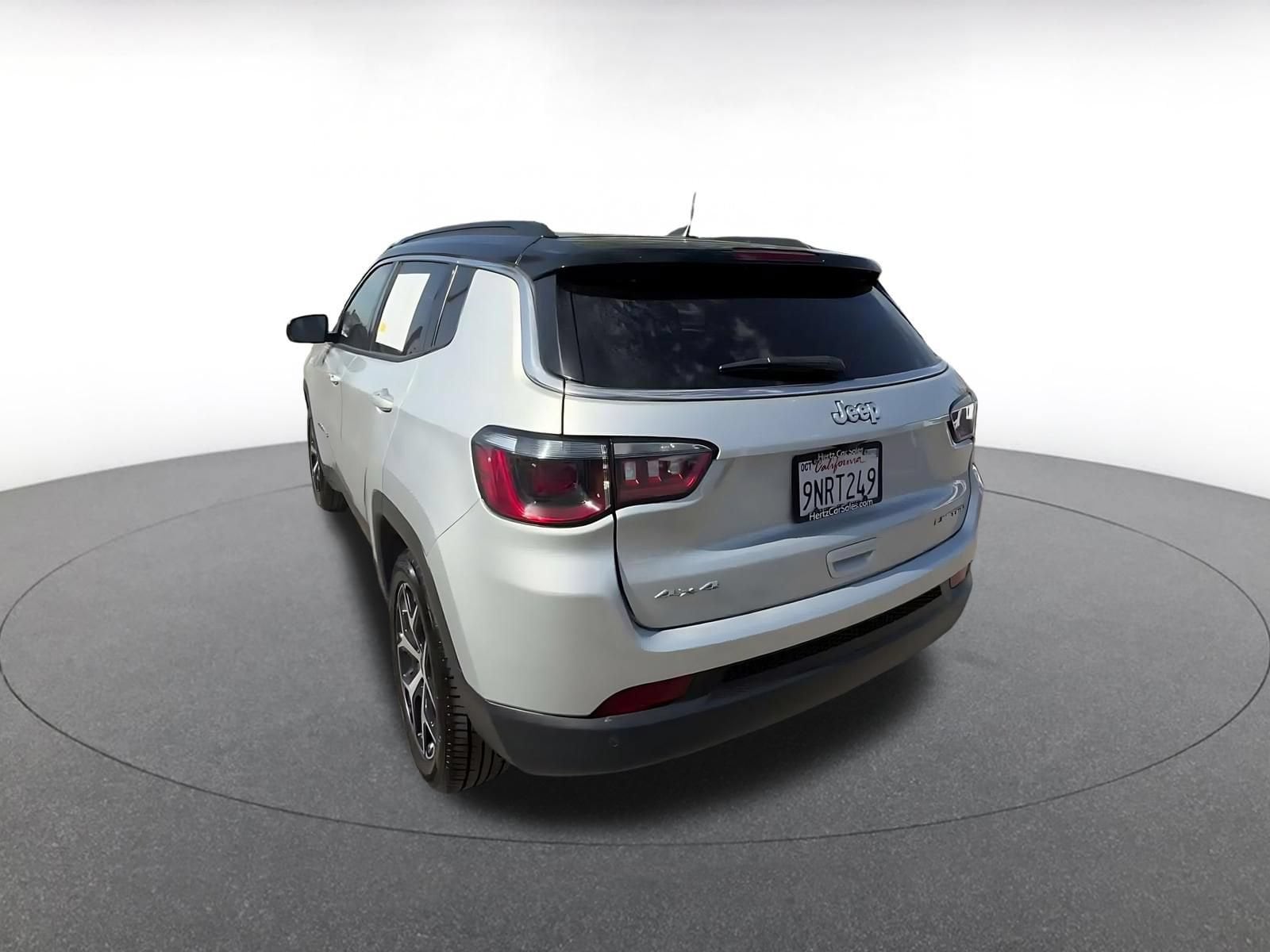 Thumbnail: 2025 Jeep Compass - 10