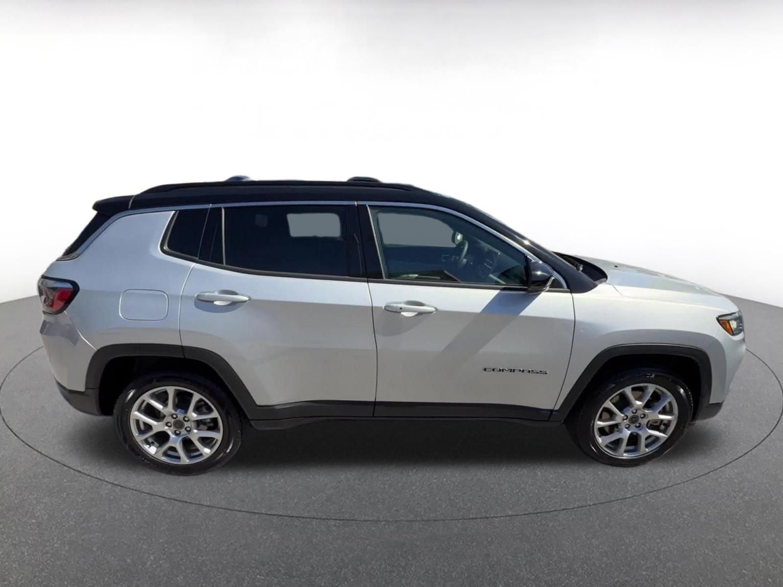 Thumbnail: 2025 Jeep Compass - 16