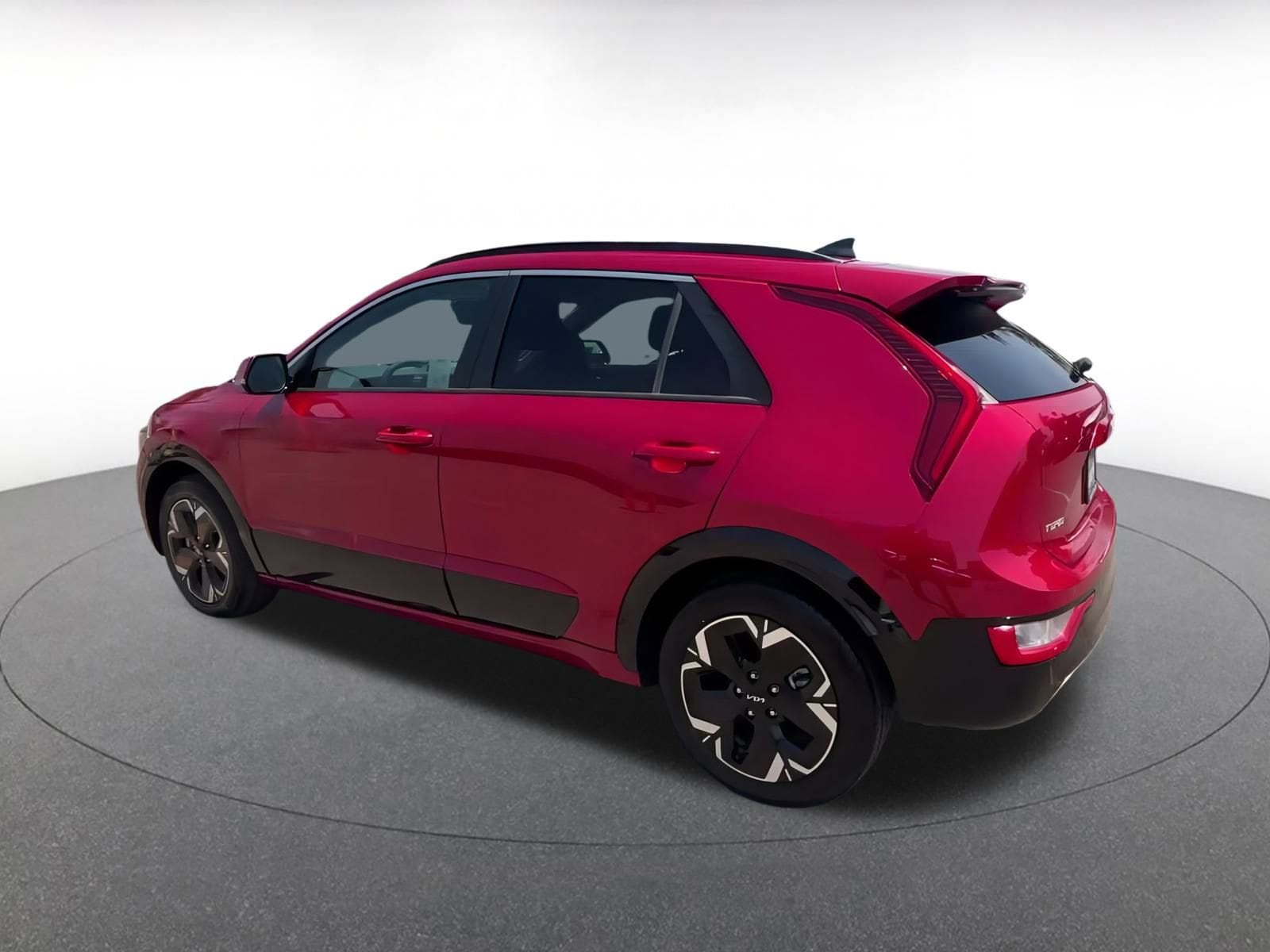Thumbnail: 2023 Kia Niro - 10