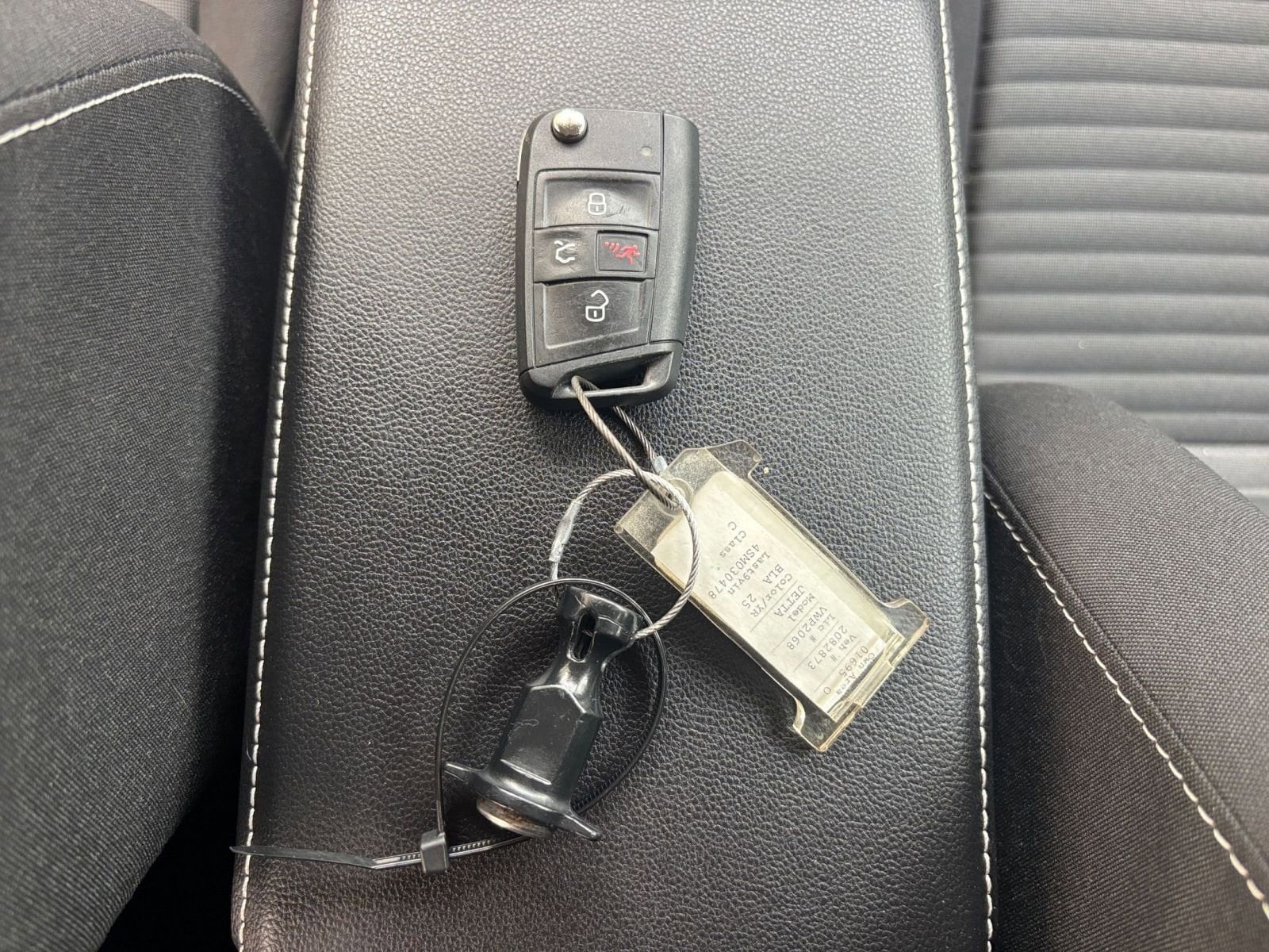 Thumbnail: 2025 Volkswagen Jetta - 22