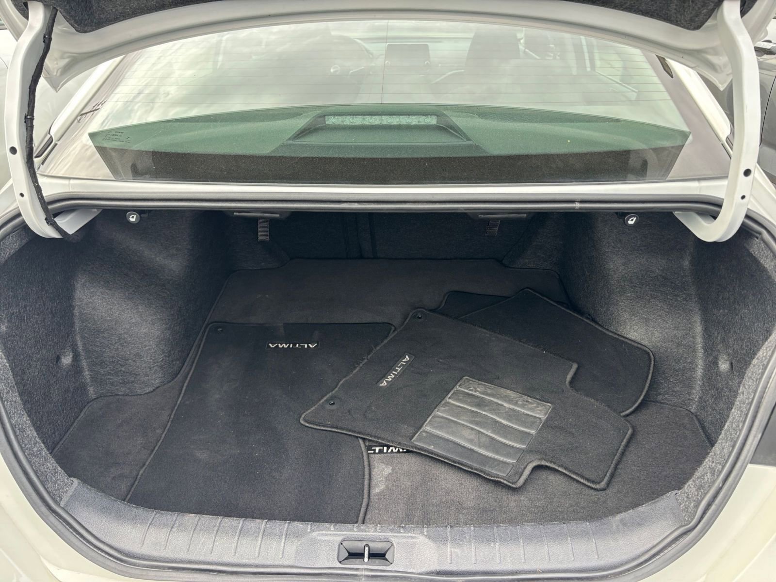 Thumbnail: 2025 Nissan Altima - 33