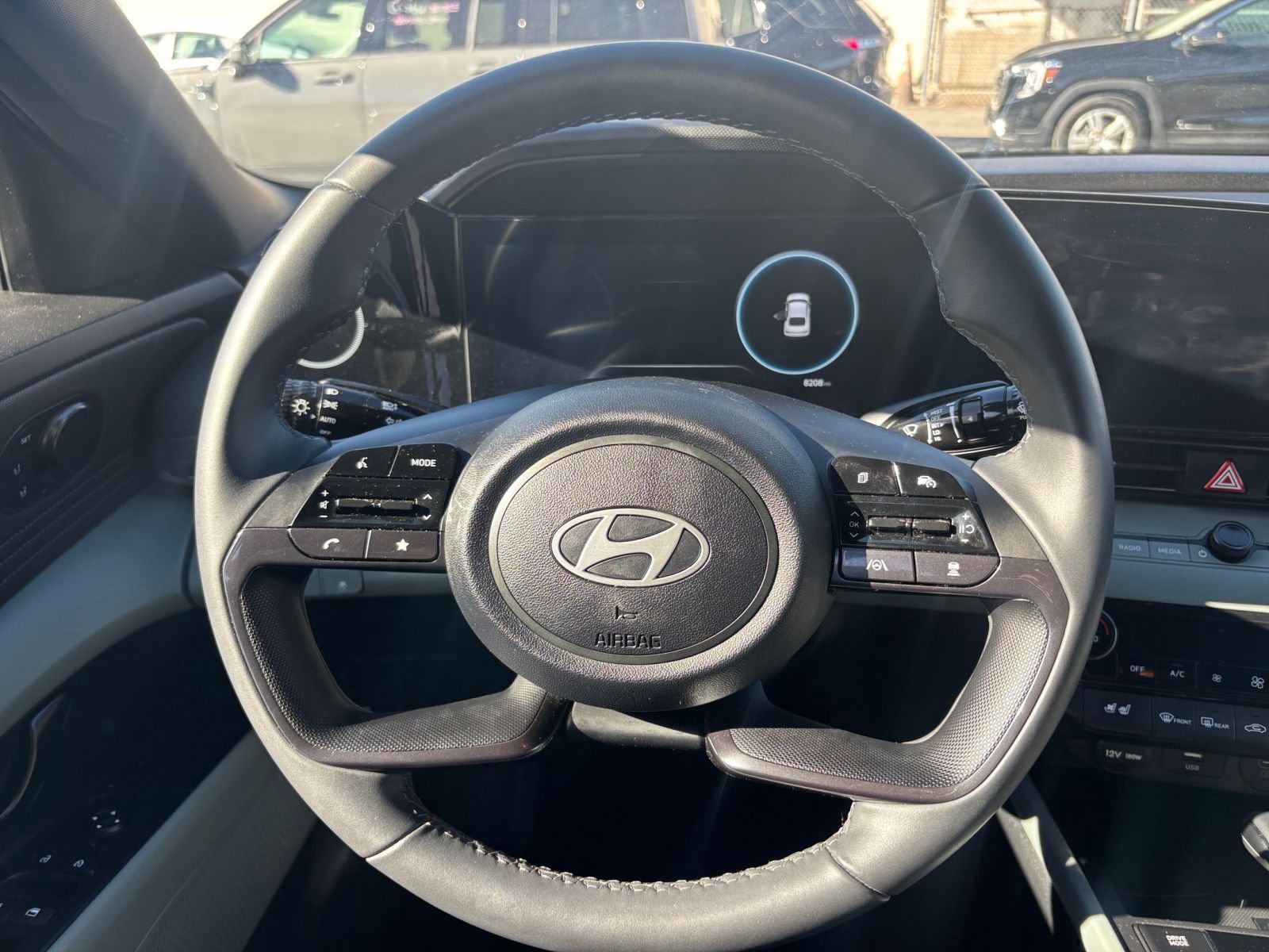 Thumbnail: 2025 Hyundai Elantra - 28