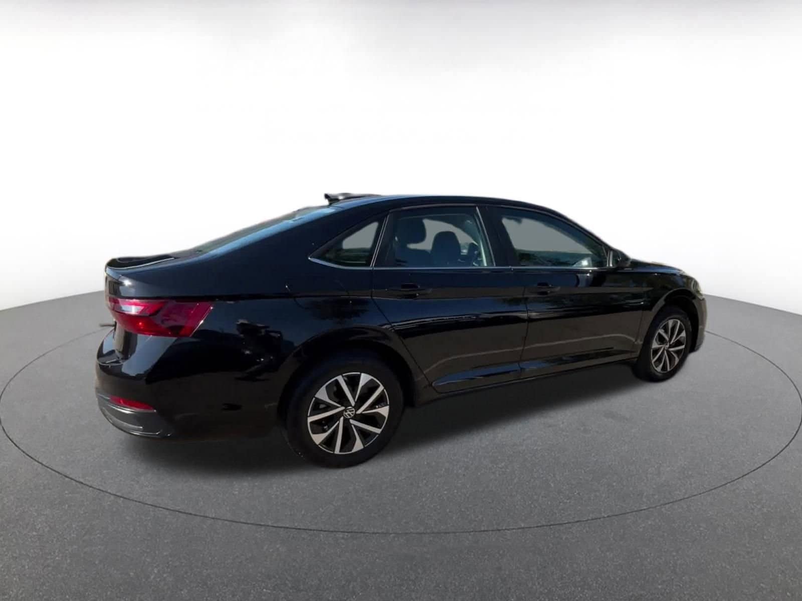 Thumbnail: 2025 Volkswagen Jetta - 14