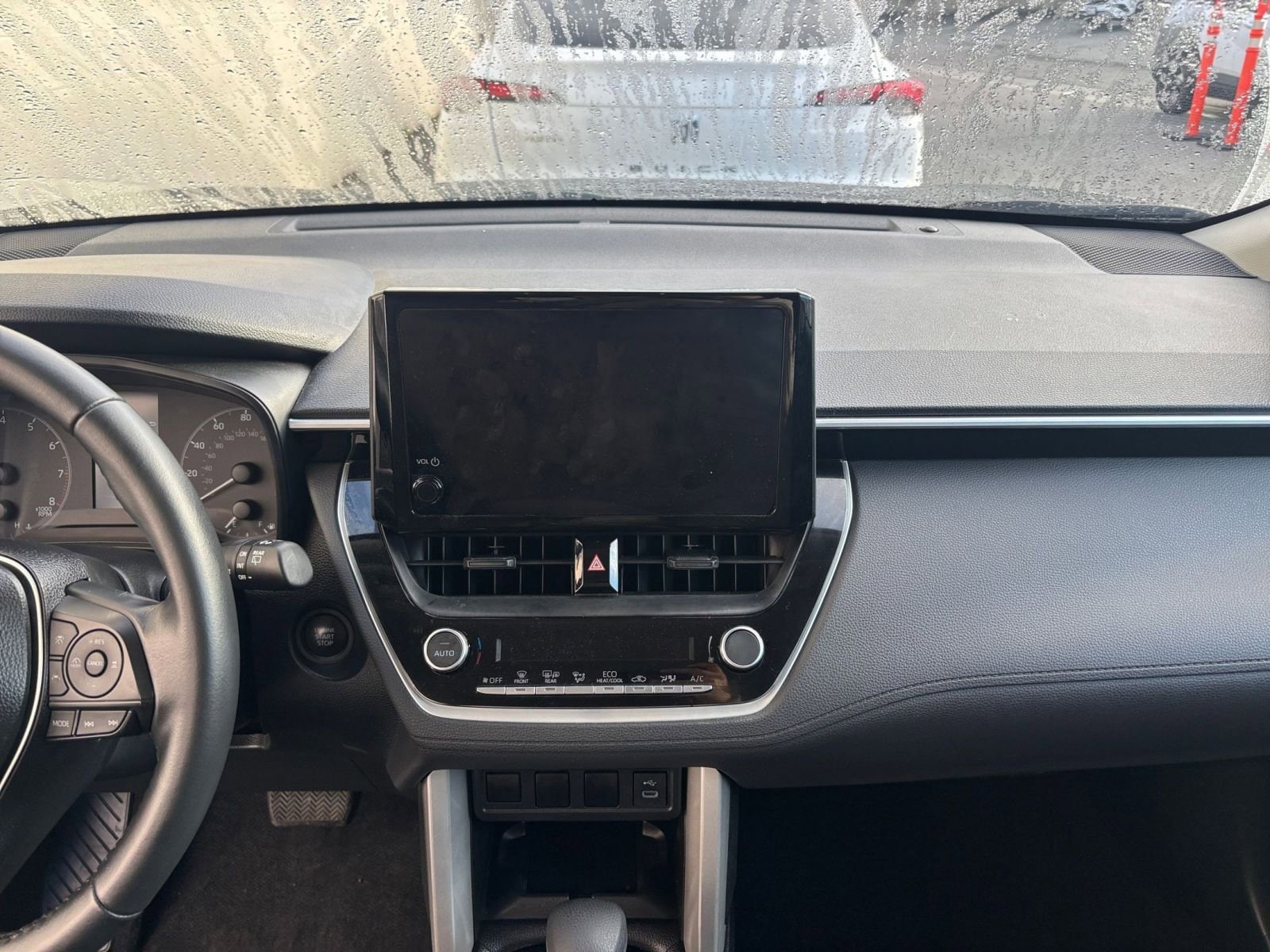 Thumbnail: 2025 Toyota Corolla Cross - 18