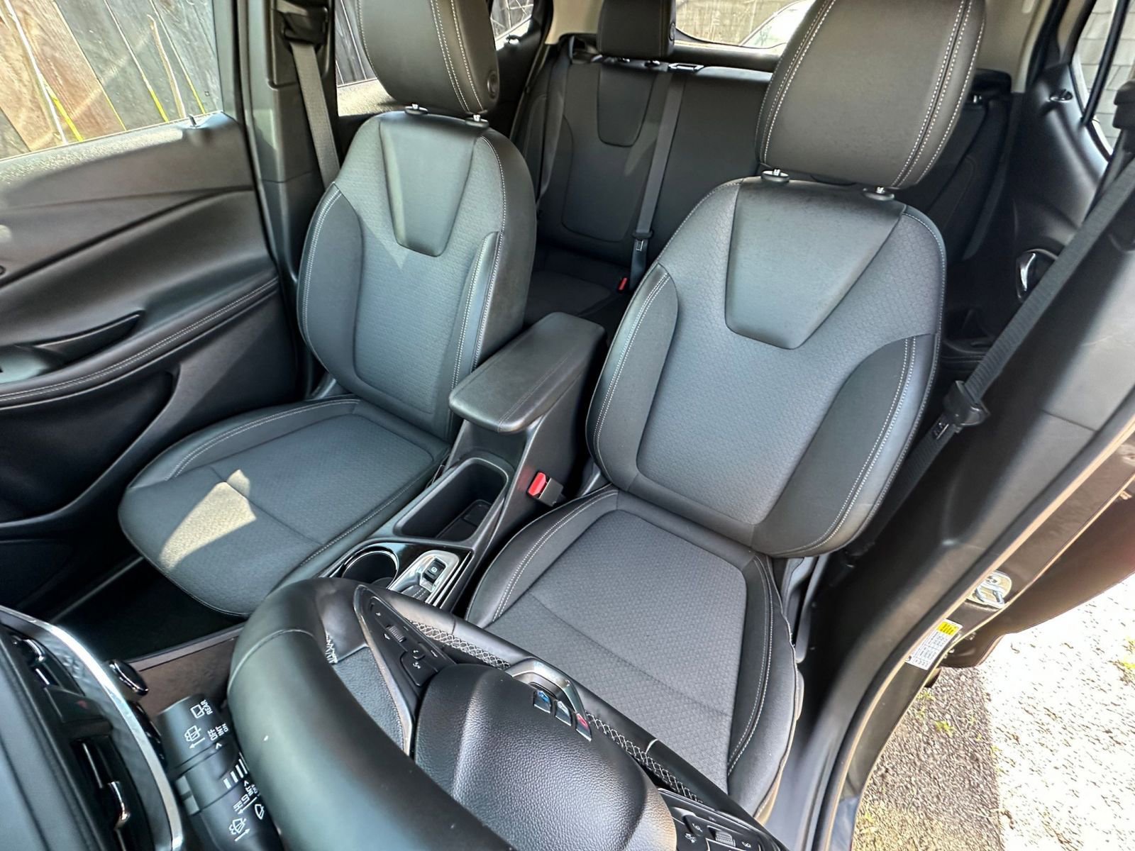 Thumbnail: 2025 Buick Encore GX - 35