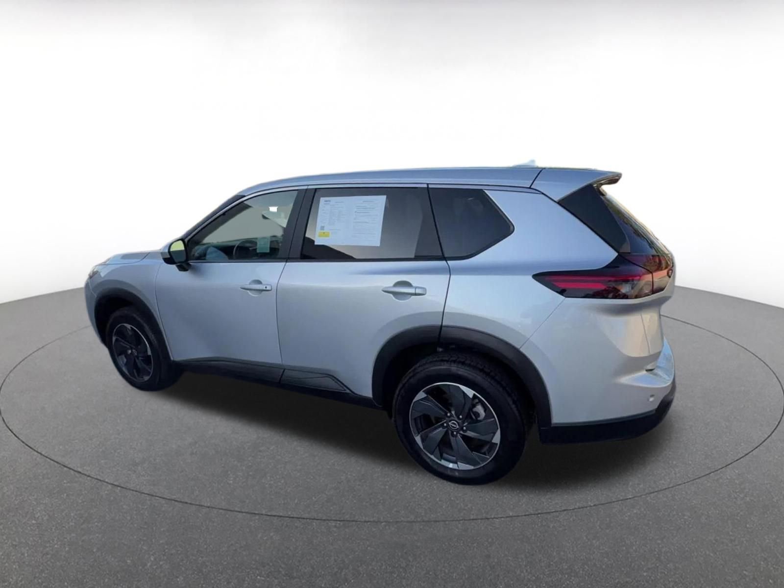 Thumbnail: 2025 Nissan Rogue - 10