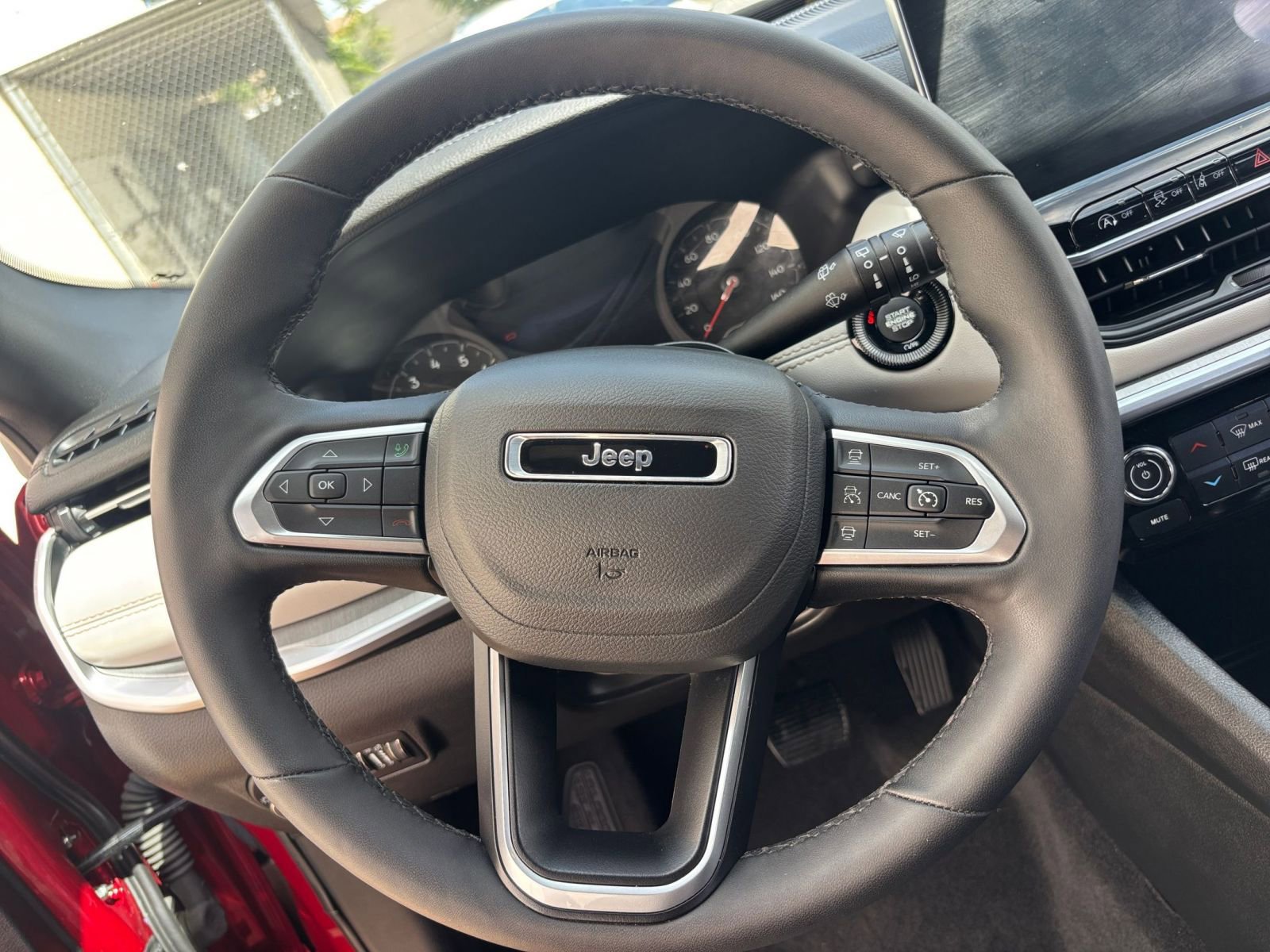 Thumbnail: 2025 Jeep Compass - 28