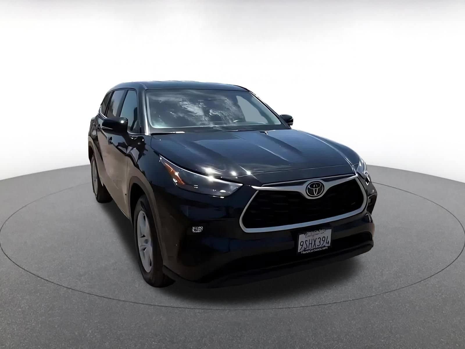 Thumbnail: 2025 Toyota Highlander - 3