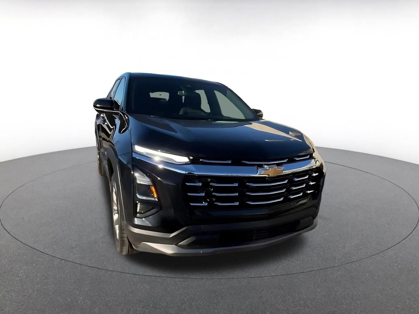 Thumbnail: 2025 Chevrolet Equinox - 3