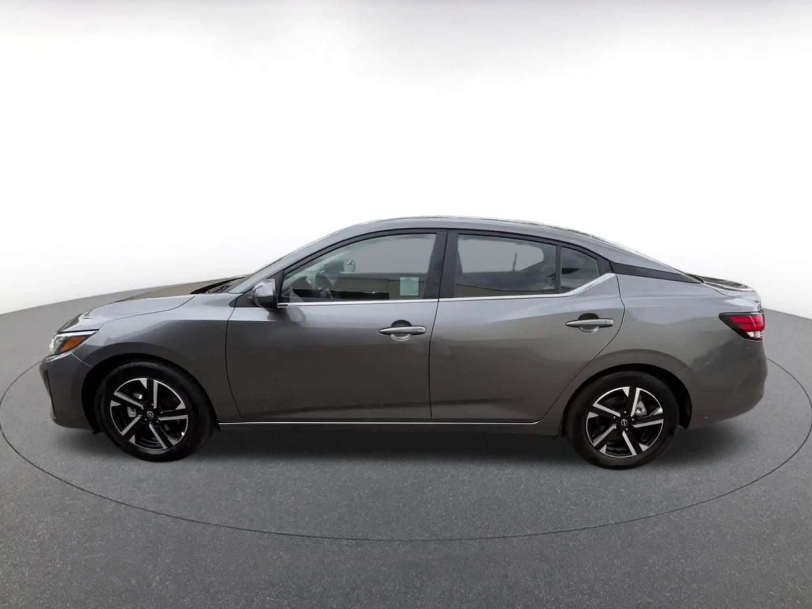 Thumbnail: 2025 Nissan Sentra - 9