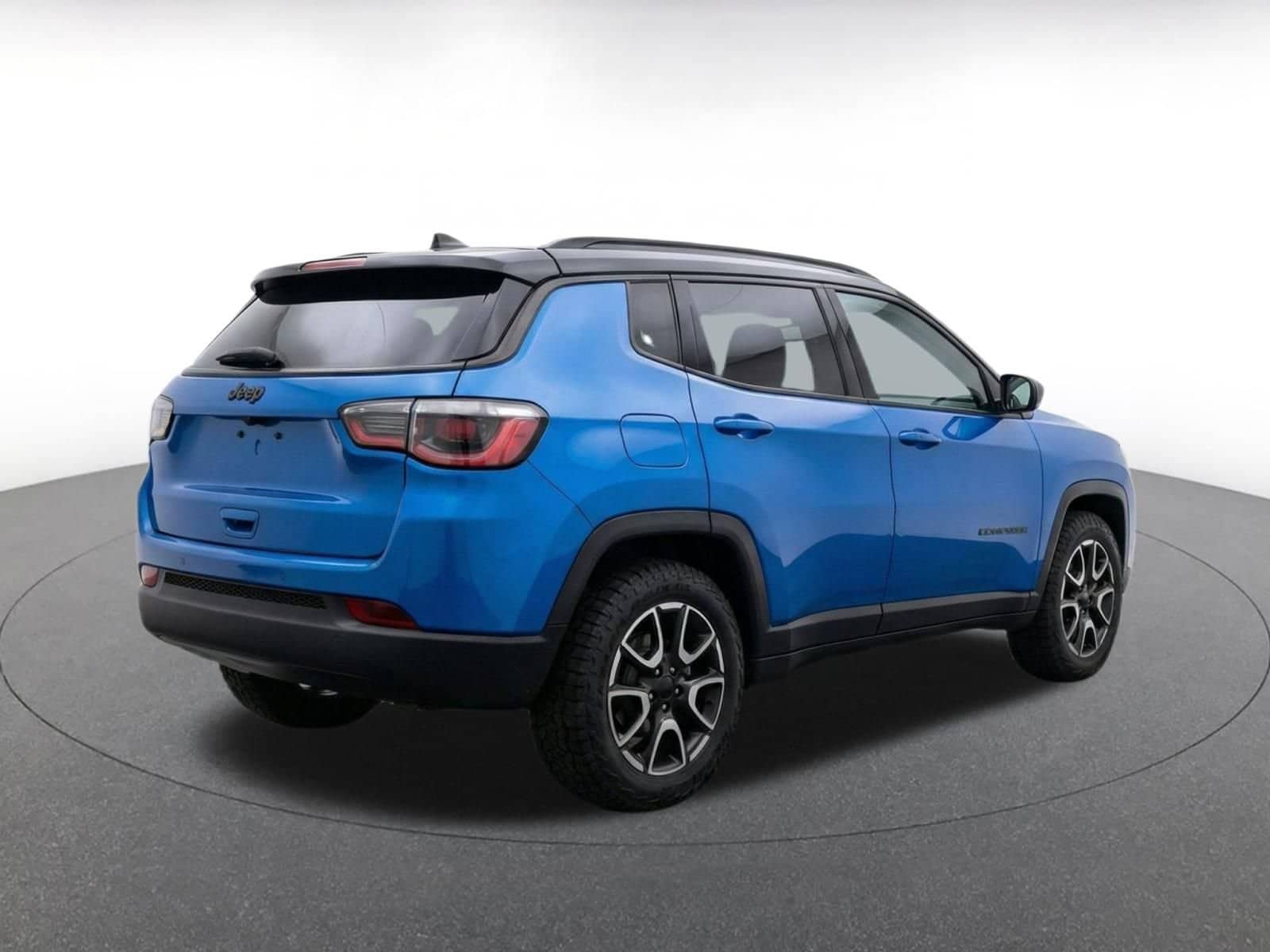 Thumbnail: 2025 Jeep Compass - 7