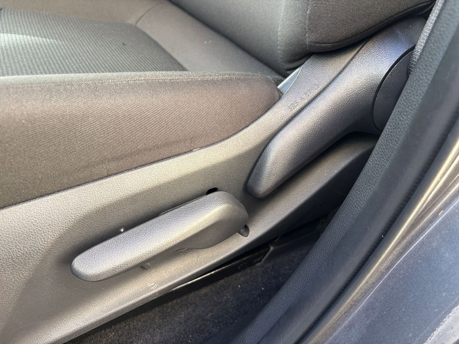 Thumbnail: 2025 Toyota RAV4 - 23