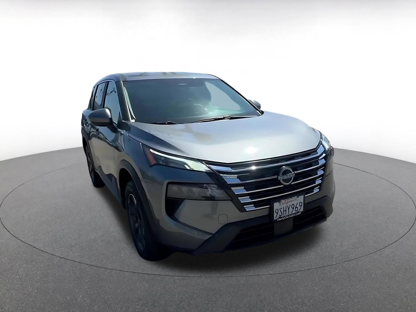 Thumbnail: 2025 Nissan Rogue - 3