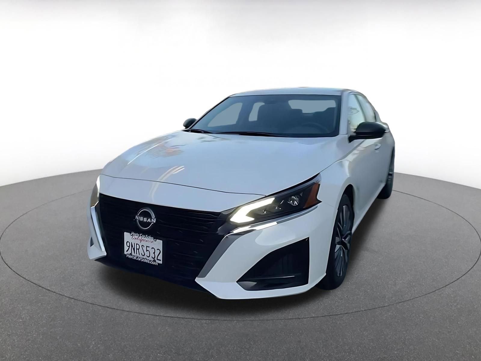 Thumbnail: 2025 Nissan Altima - 7