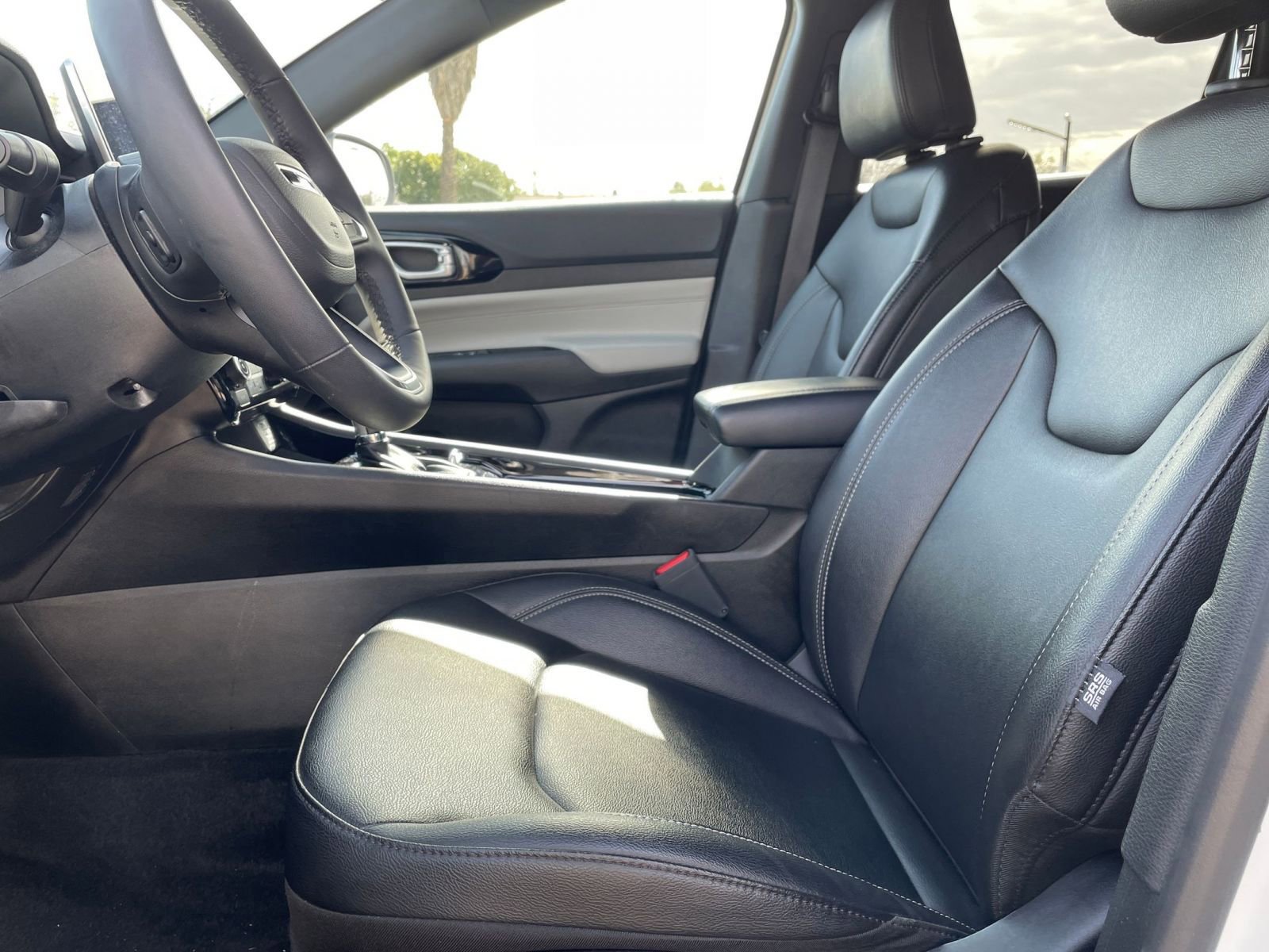 Thumbnail: 2025 Jeep Compass - 29