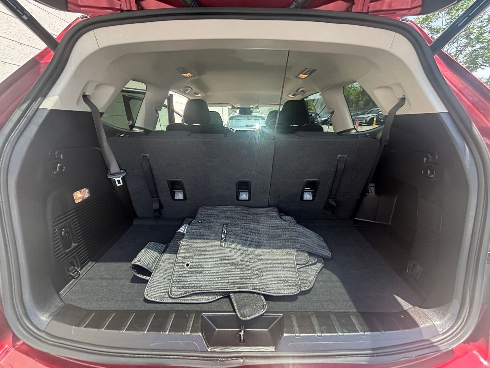 2024 Subaru Ascent Premium 32