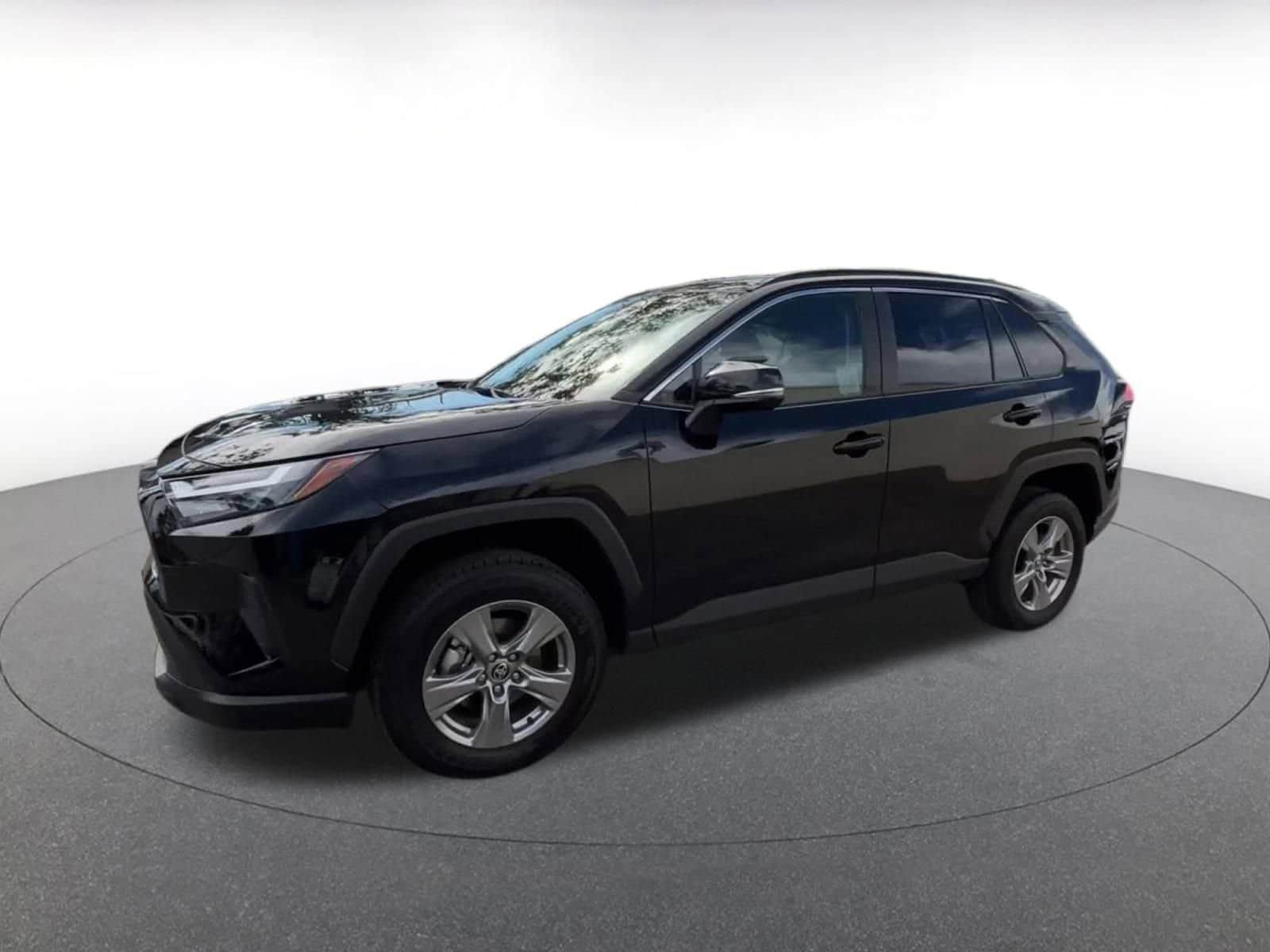 Thumbnail: 2025 Toyota RAV4 - 8